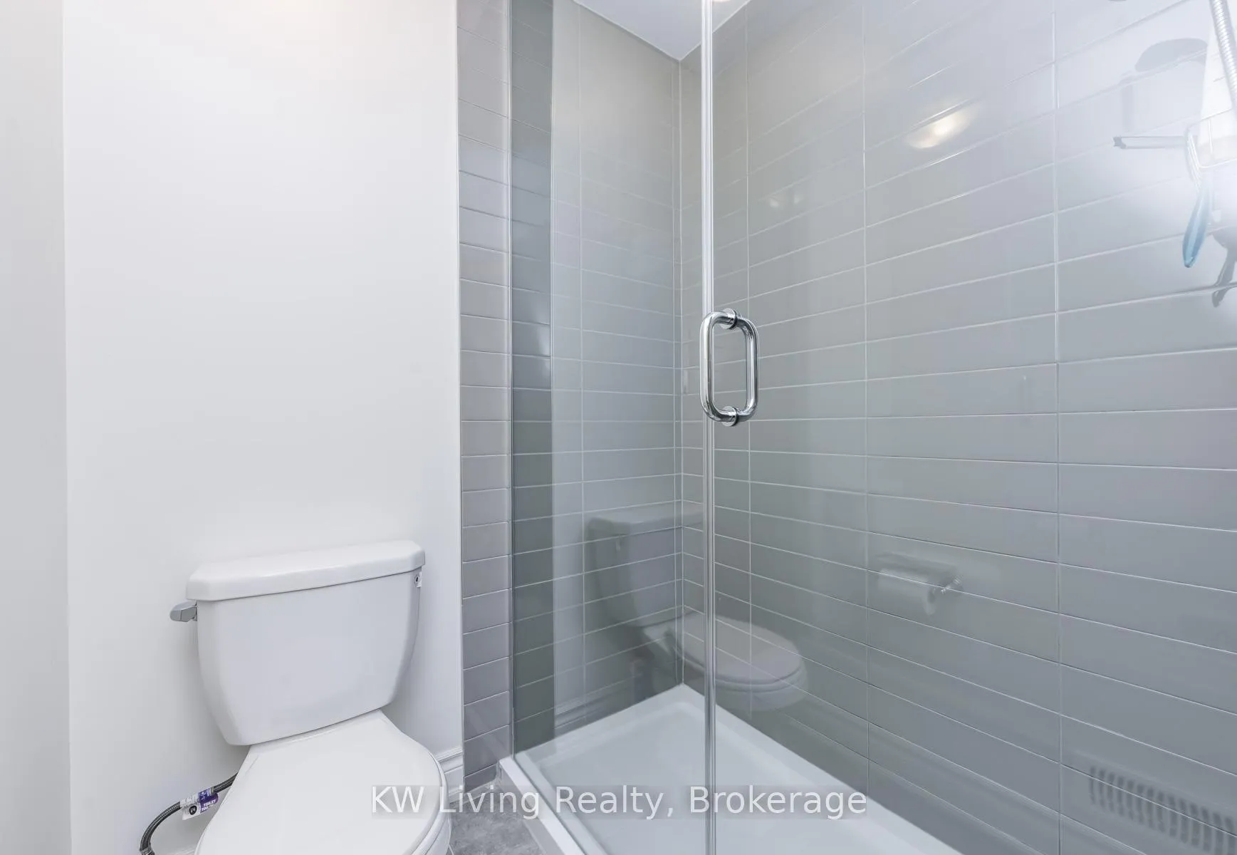 Photo 25 of 8593 Financial Drive, Brampton, Bram West — HOMEH