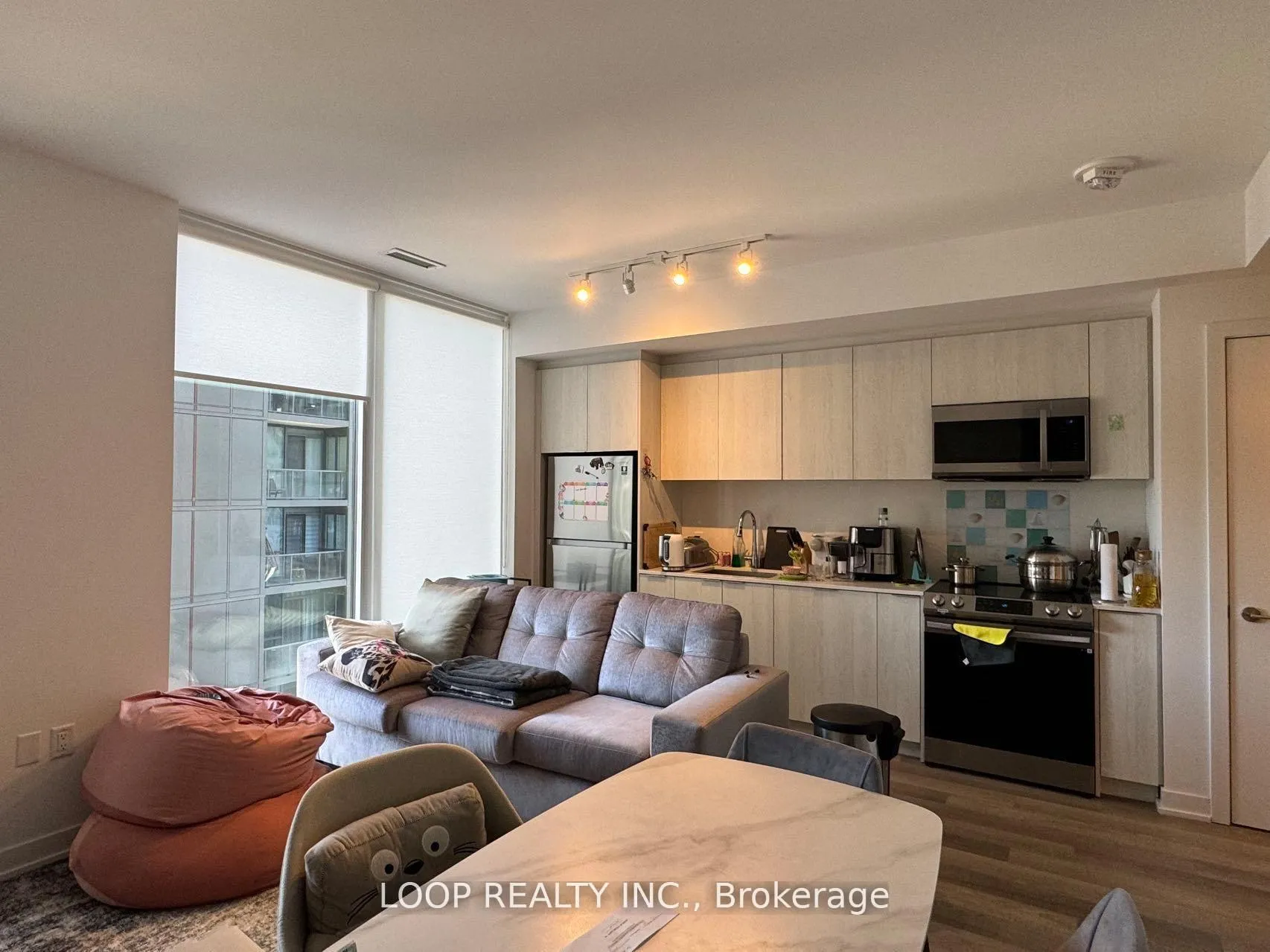 Front of Unit 1308, 357 King Street W