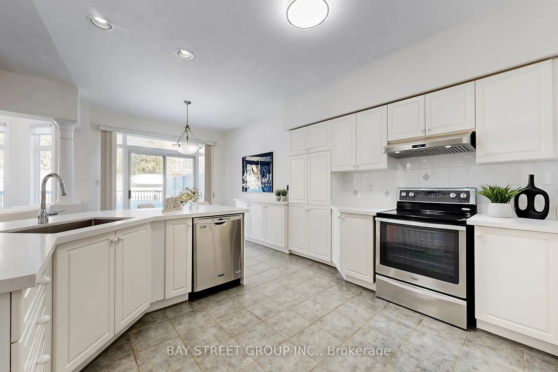 Photo 11 of 103 Colesbrook Road, Richmond Hill, Westbrook — HOMEH