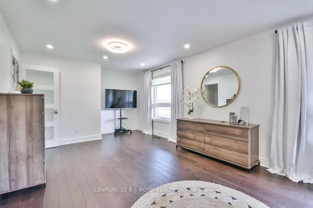 Photo 23 of 12 Noraline Avenue, Springwater, Midhurst — HOMEH
