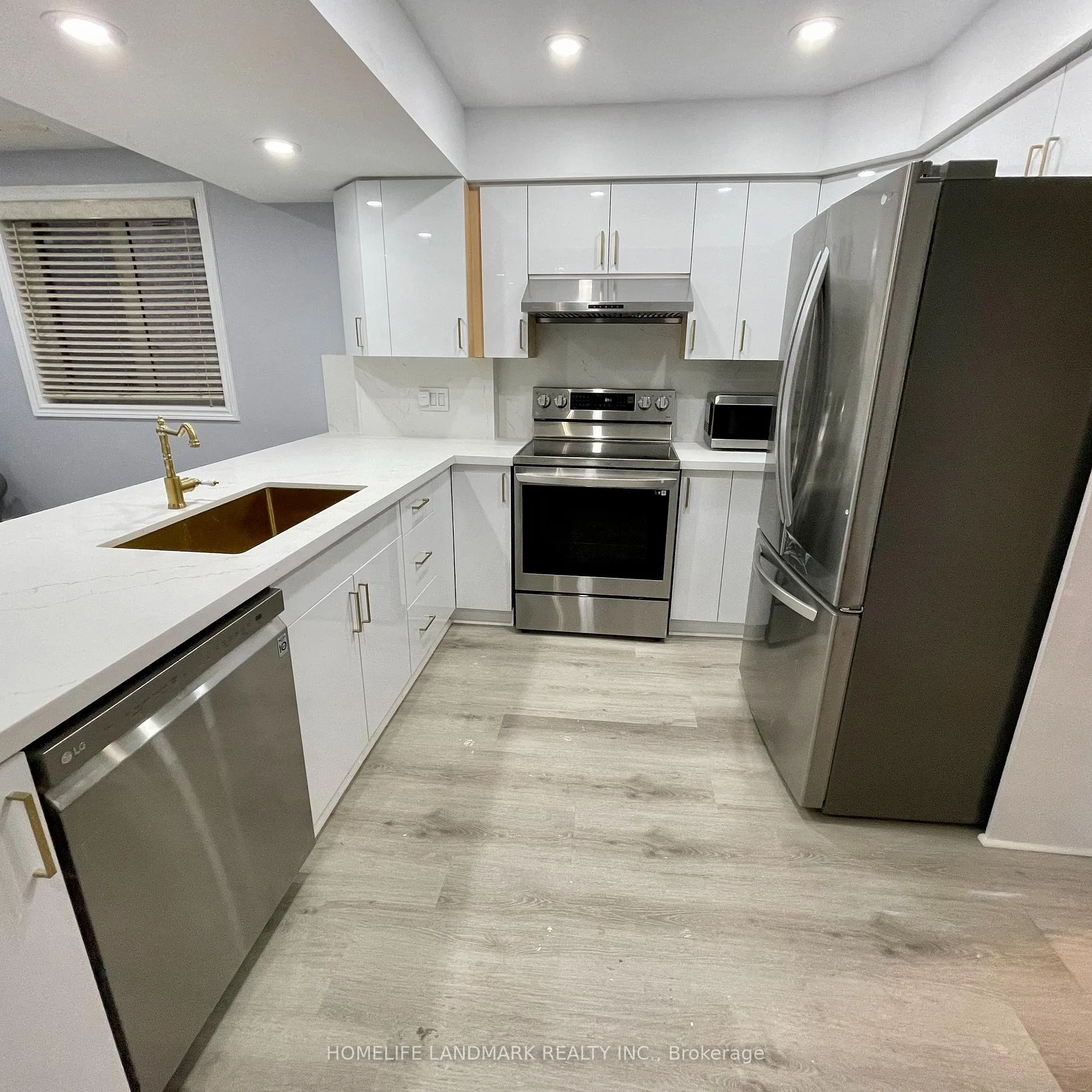 Photo 5 of Unit Basement, 36 Long Point Drive, Richmond Hill, Oak Ridges Lake Wilcox — HOMEH