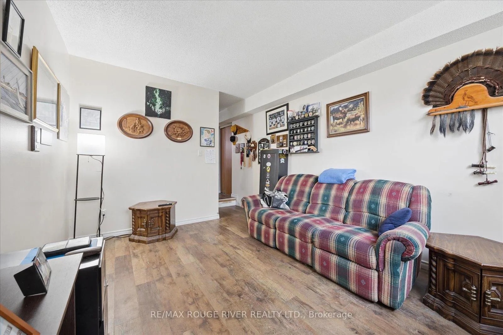 Photo 14 of 79 Broadlands Crescent, Clarington, Courtice — HOMEH