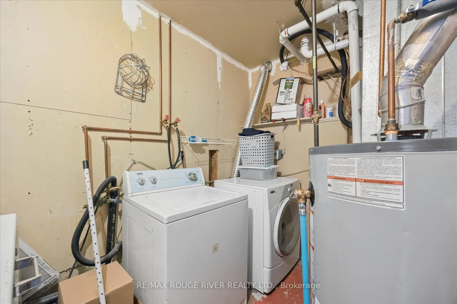 Photo 19 of 79 Broadlands Crescent, Clarington, Courtice — HOMEH