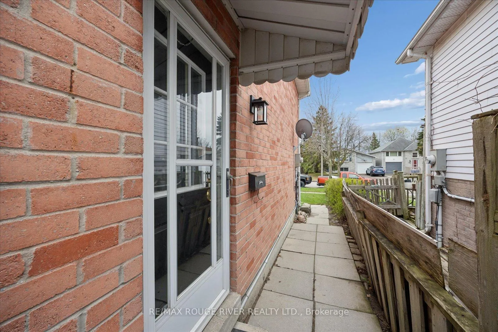 Photo 20 of 79 Broadlands Crescent, Clarington, Courtice — HOMEH