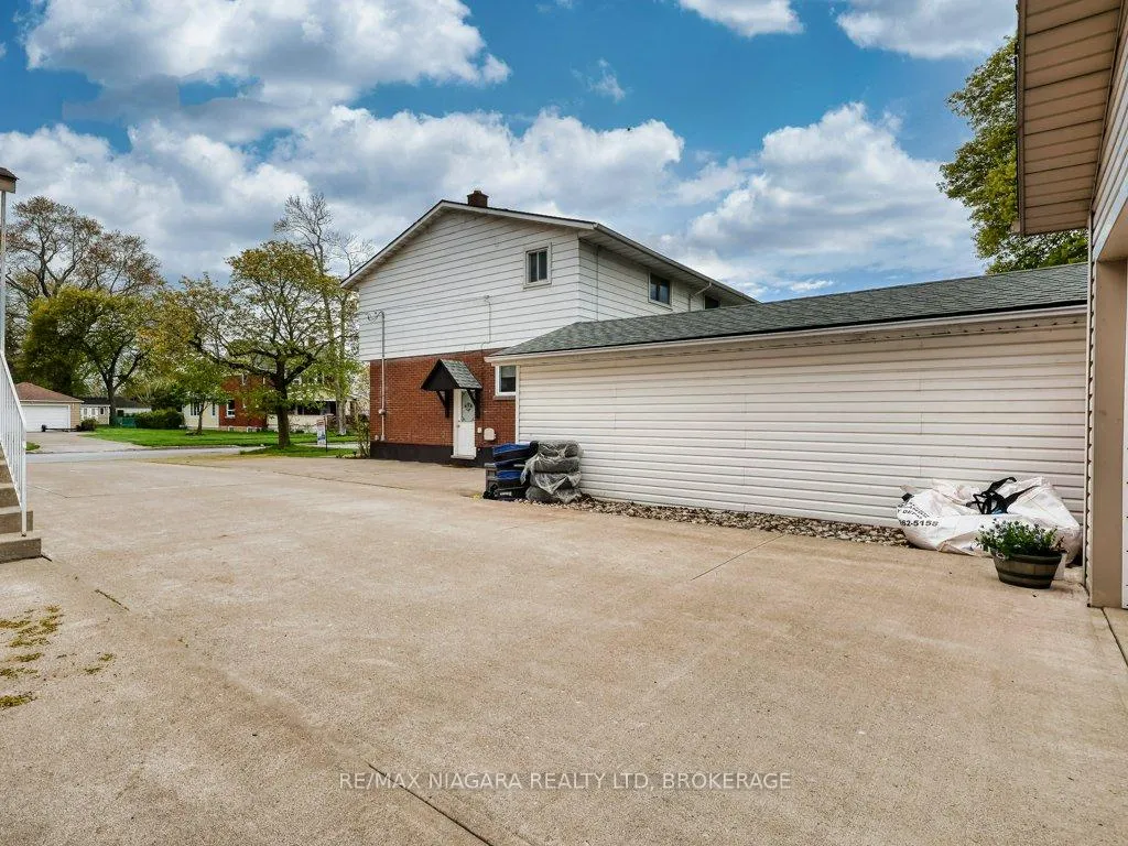 Photo 48 of 8110 Lamont Avenue, Niagara Falls, Chippawa — HOMEH