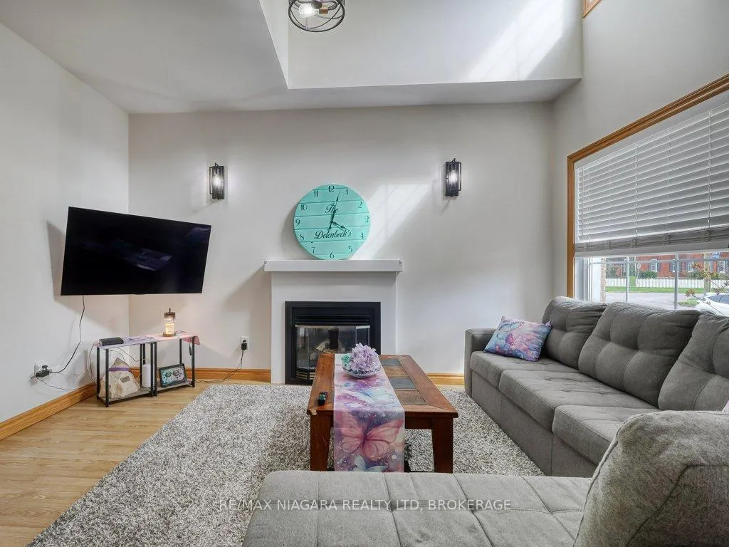 Photo 11 of 8110 Lamont Avenue, Niagara Falls, Chippawa — HOMEH