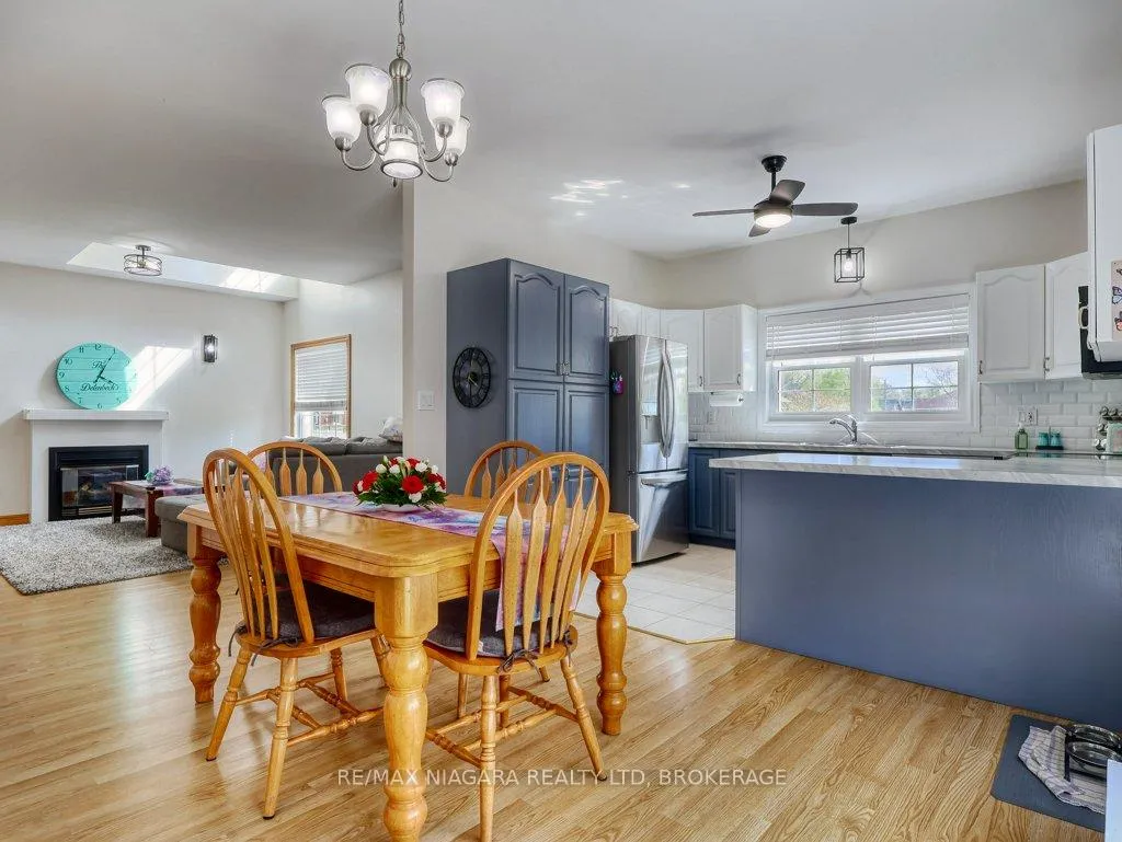 Photo 15 of 8110 Lamont Avenue, Niagara Falls, Chippawa — HOMEH