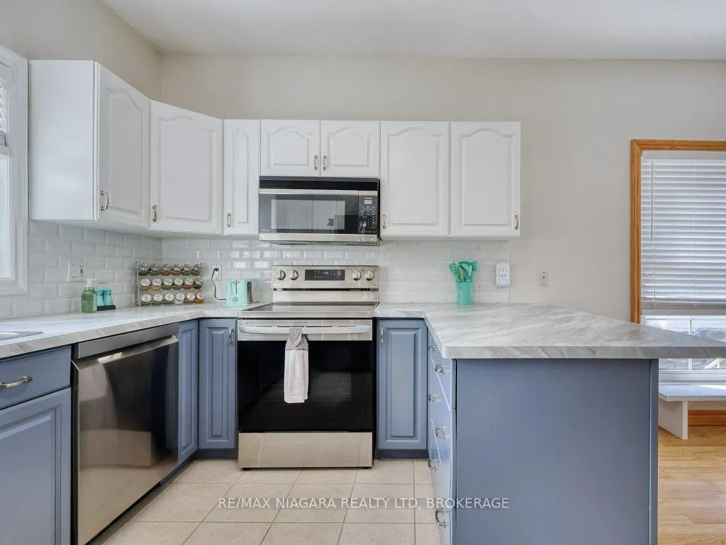 Photo 18 of 8110 Lamont Avenue, Niagara Falls, Chippawa — HOMEH