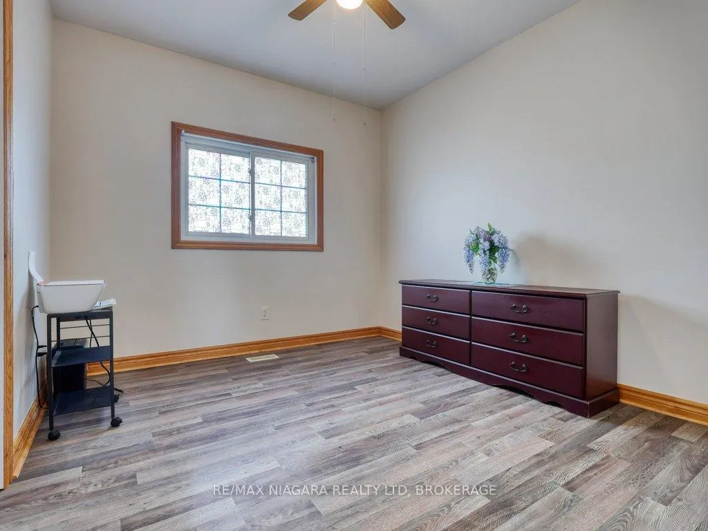 Photo 22 of 8110 Lamont Avenue, Niagara Falls, Chippawa — HOMEH