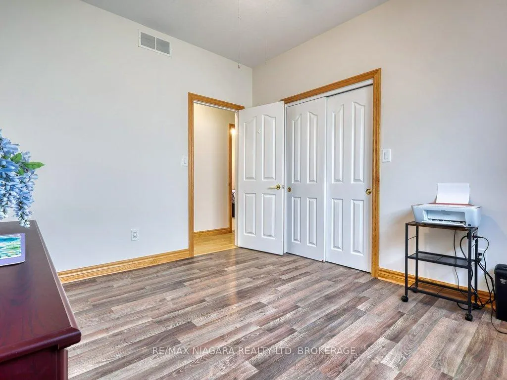 Photo 23 of 8110 Lamont Avenue, Niagara Falls, Chippawa — HOMEH