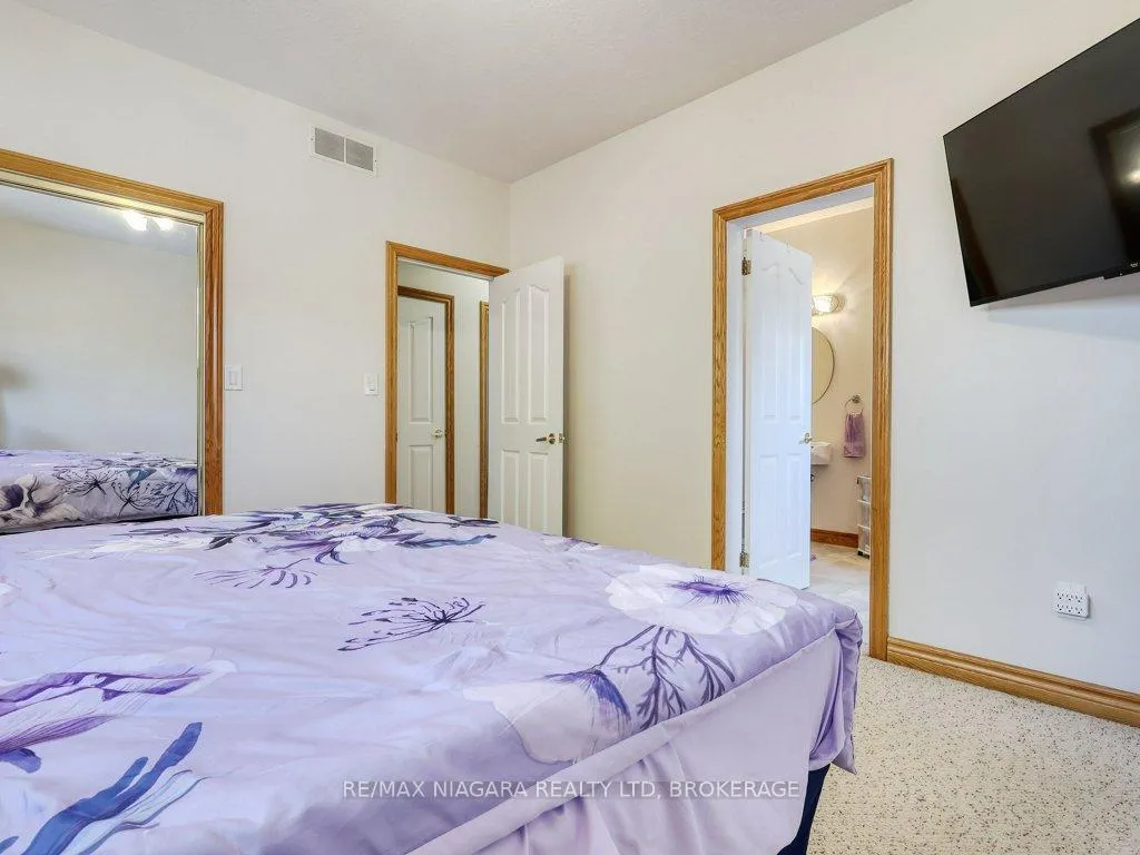 Photo 29 of 8110 Lamont Avenue, Niagara Falls, Chippawa — HOMEH