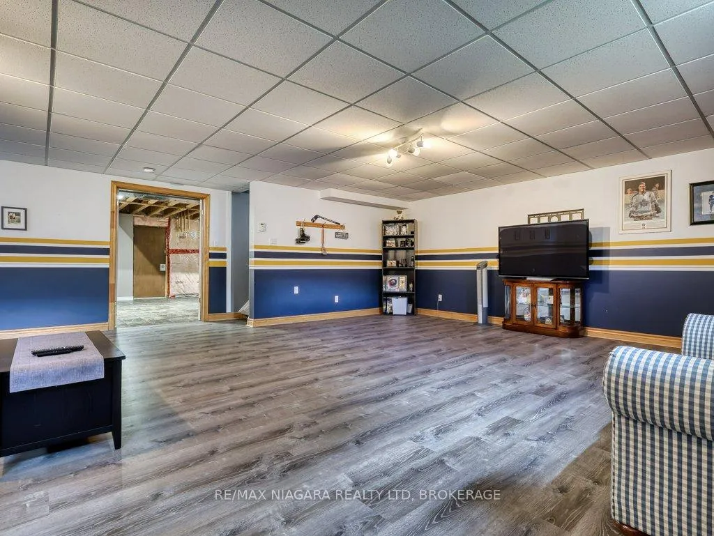 Photo 40 of 8110 Lamont Avenue, Niagara Falls, Chippawa — HOMEH
