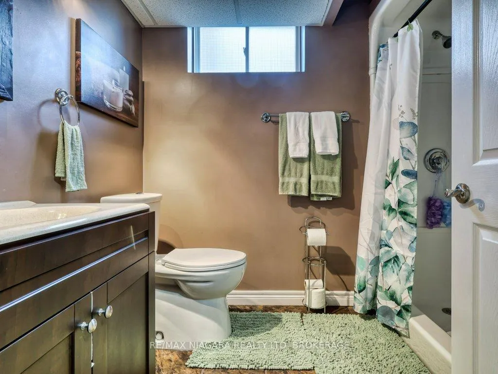 Photo 44 of 8110 Lamont Avenue, Niagara Falls, Chippawa — HOMEH