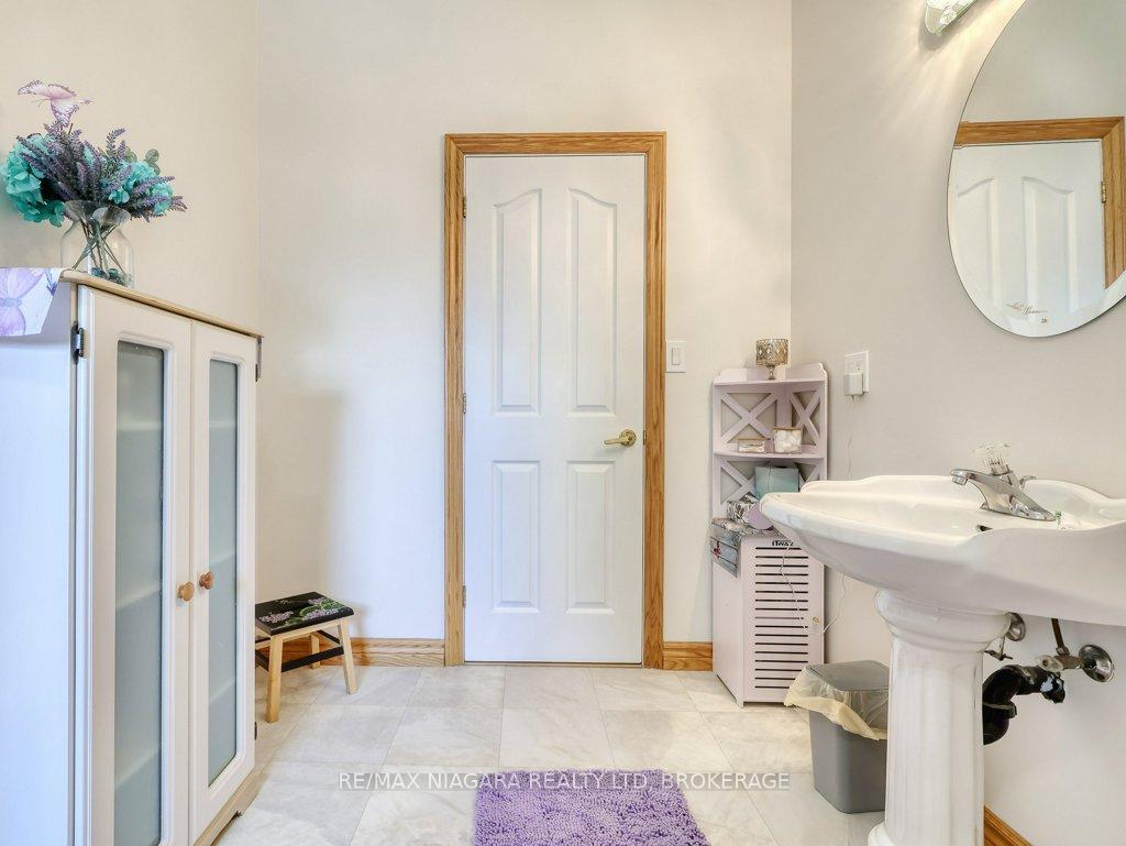 Photo 27 of 8110 Lamont Avenue, Niagara Falls, Chippawa — HOMEH