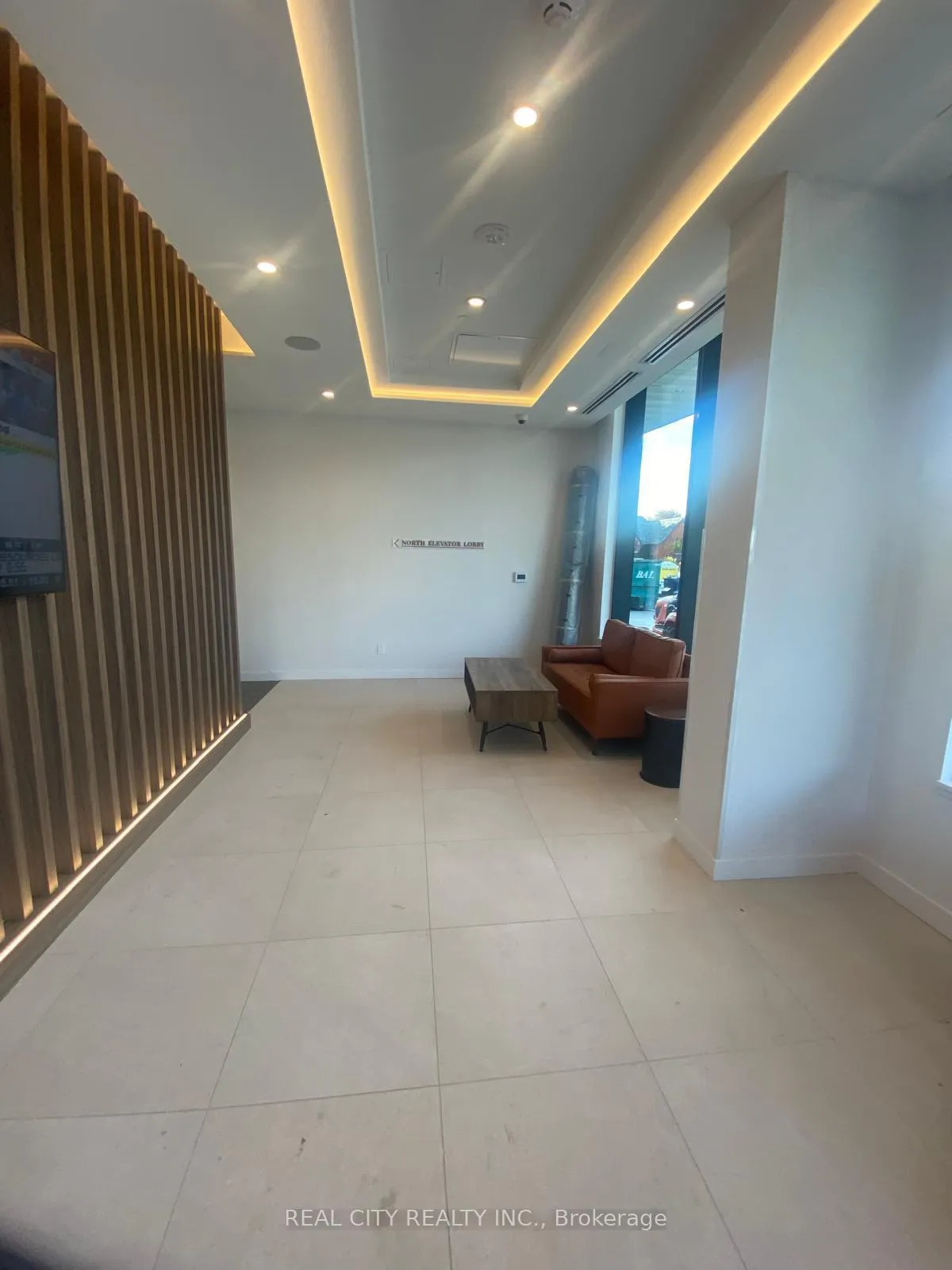 Photo 9 of Unit 512, 8188 Yonge Street, Vaughan, Uplands — HOMEH