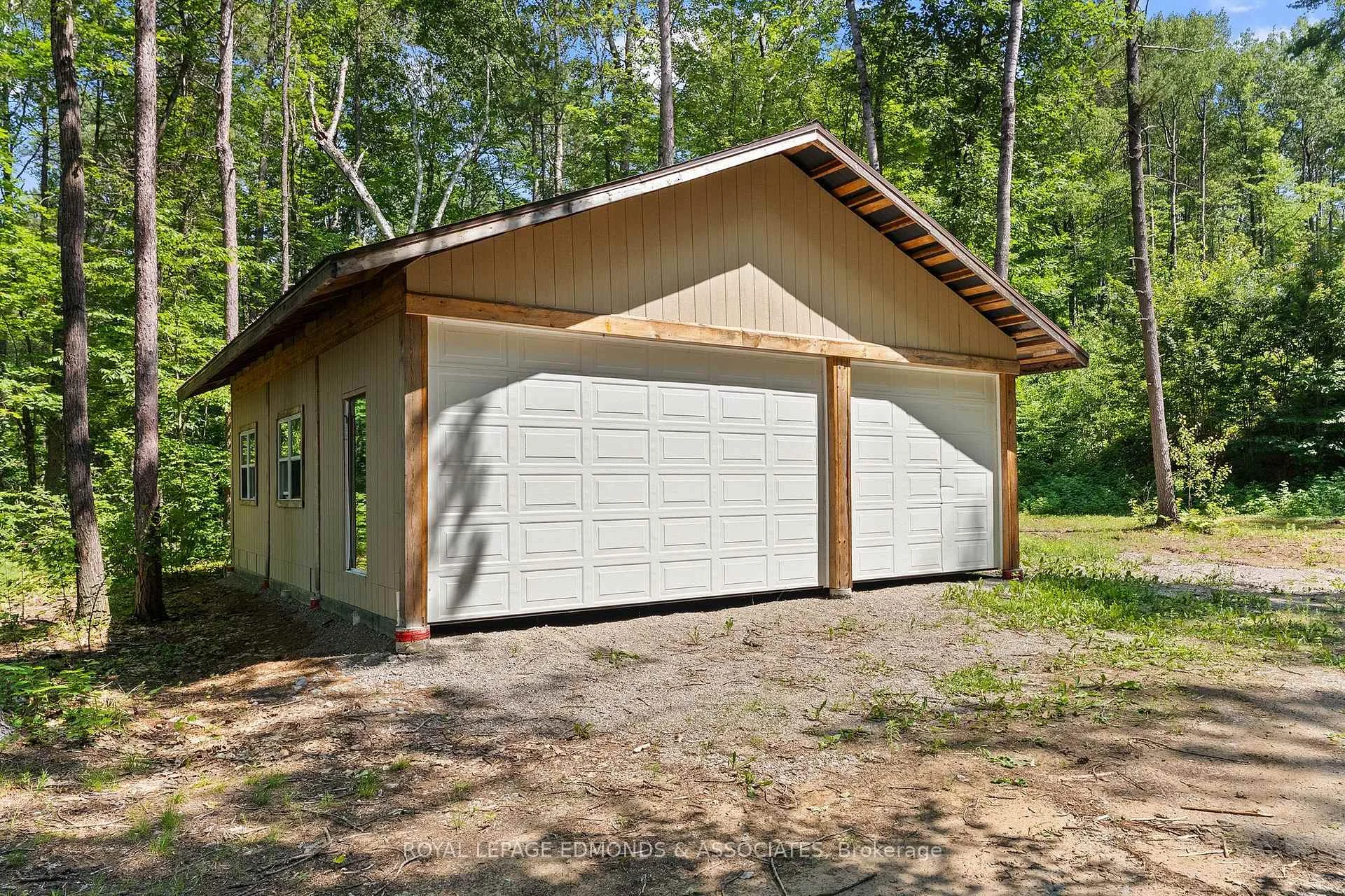 Photo 11 of 290 Hennessy Trail, Whitewater Region, Whitewater Region — HOMEH