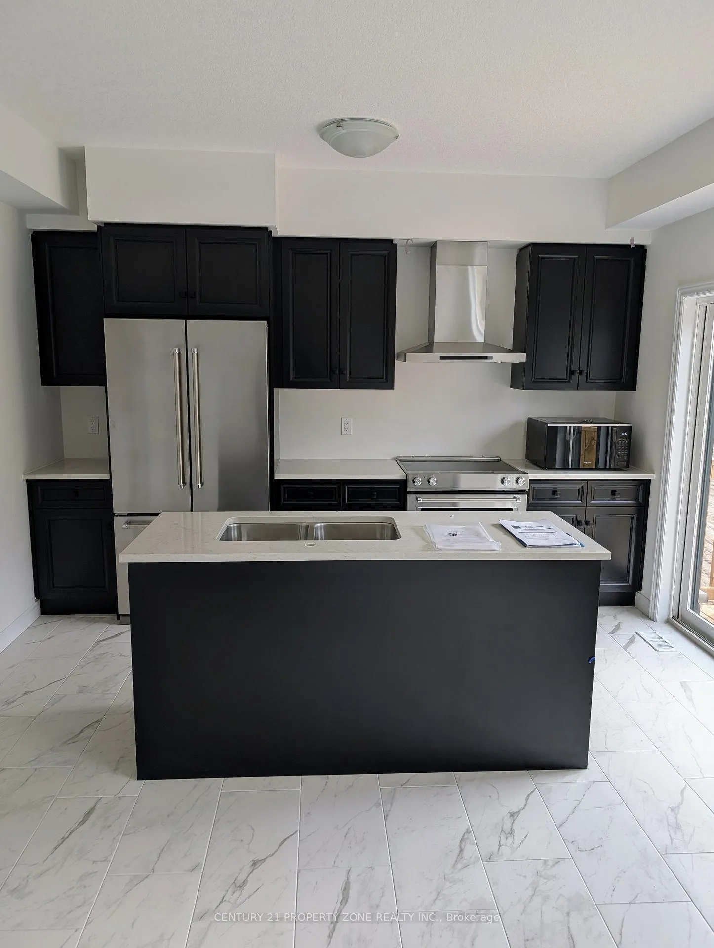 Photo 4 of 55 Arabella Drive, Guelph, Kortright East — HOMEH
