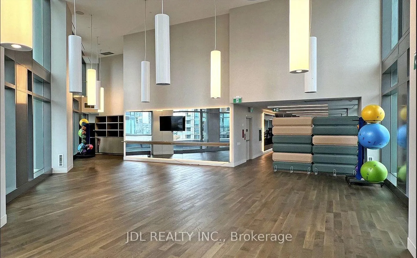 Photo 11 of Unit 3803, 7890 Jane Street, Vaughan, Vaughan Corporate Centre — HOMEH