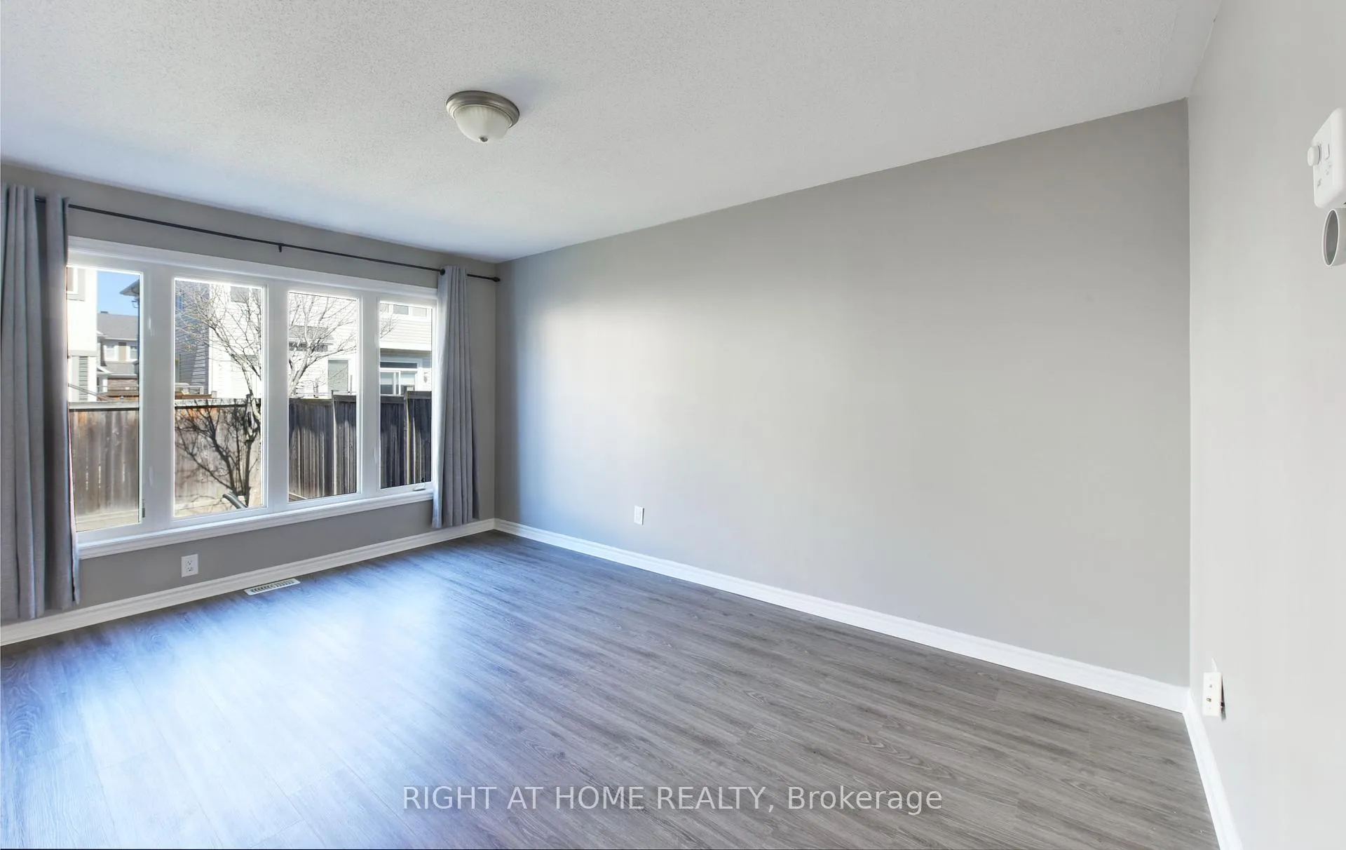 Photo 8 of 348 Gallantry Way, Ottawa, Stittsville (North) — HOMEH