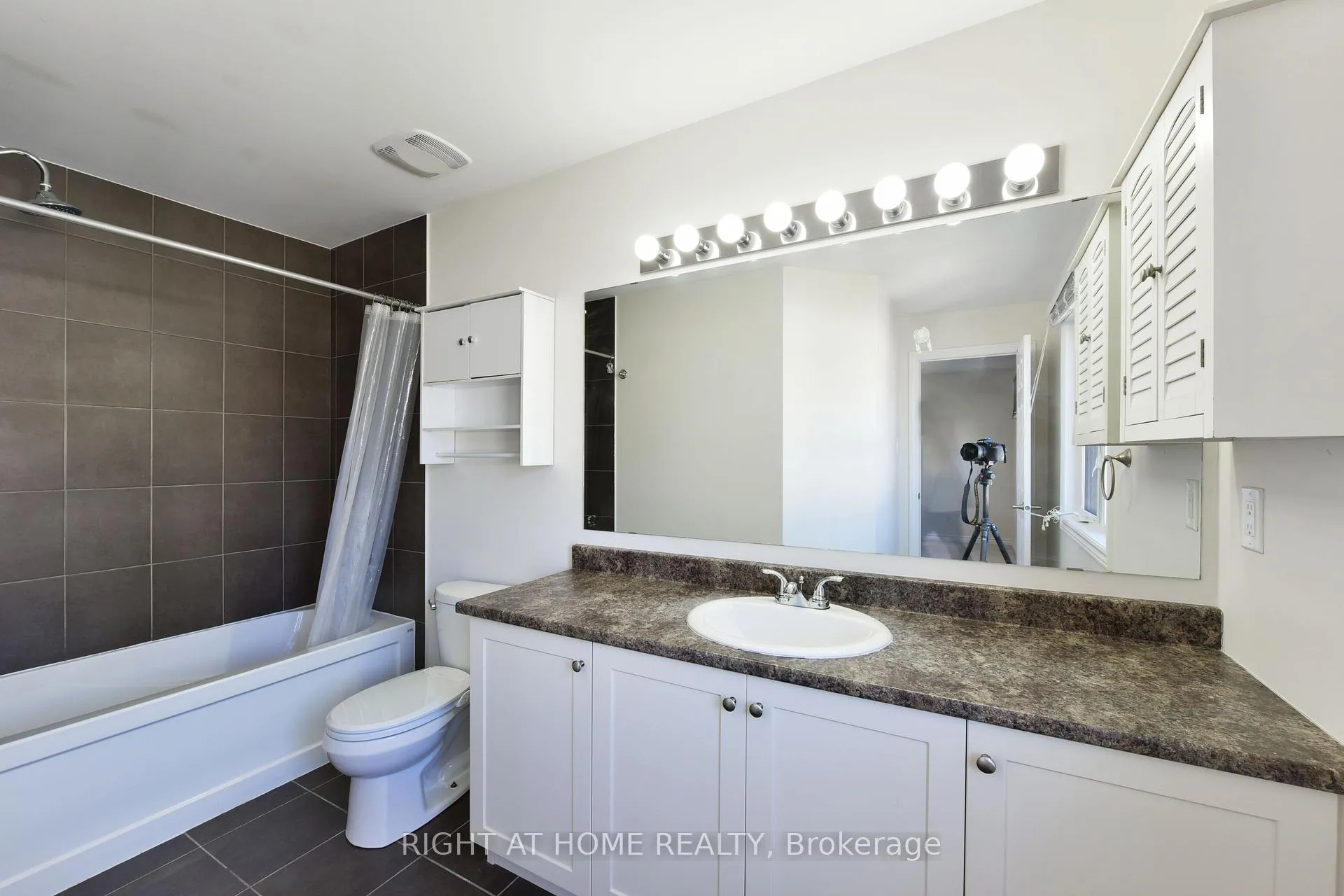 Photo 17 of 348 Gallantry Way, Ottawa, Stittsville (North) — HOMEH
