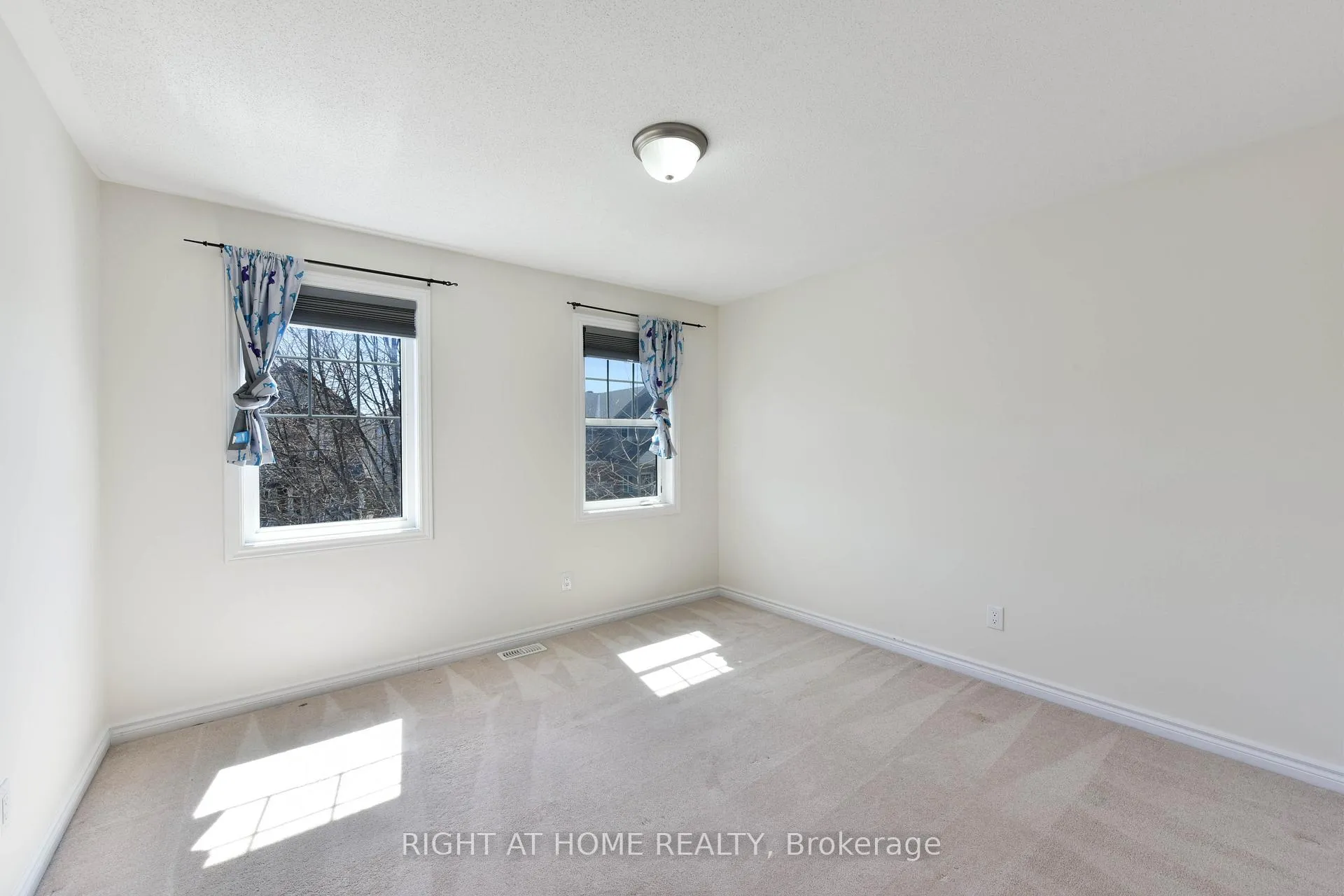 Photo 22 of 348 Gallantry Way, Ottawa, Stittsville (North) — HOMEH