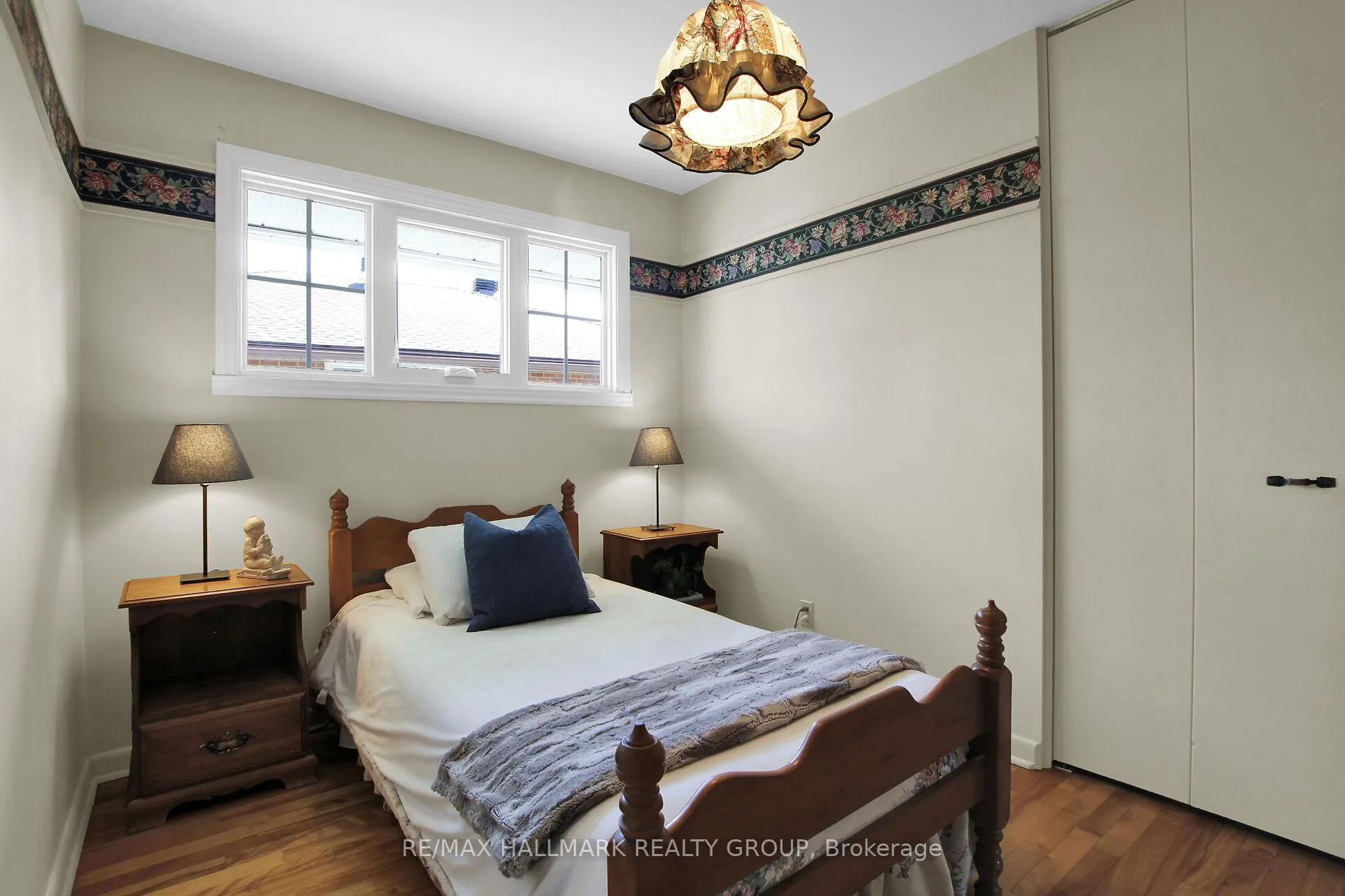 Photo 26 of 1320 Rustic Drive, Ottawa, Parkway Park — HOMEH