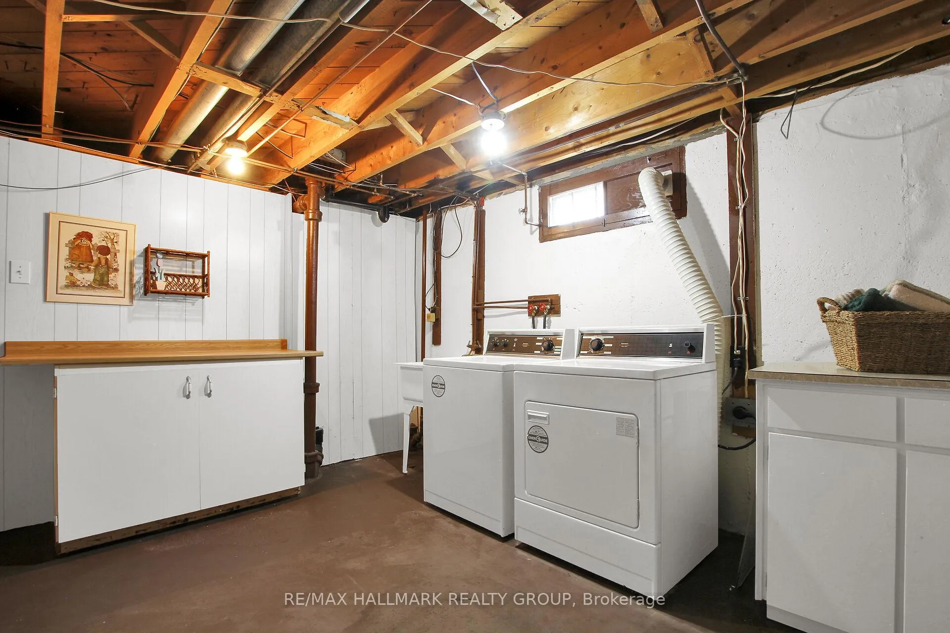 Photo 37 of 1320 Rustic Drive, Ottawa, Parkway Park — HOMEH