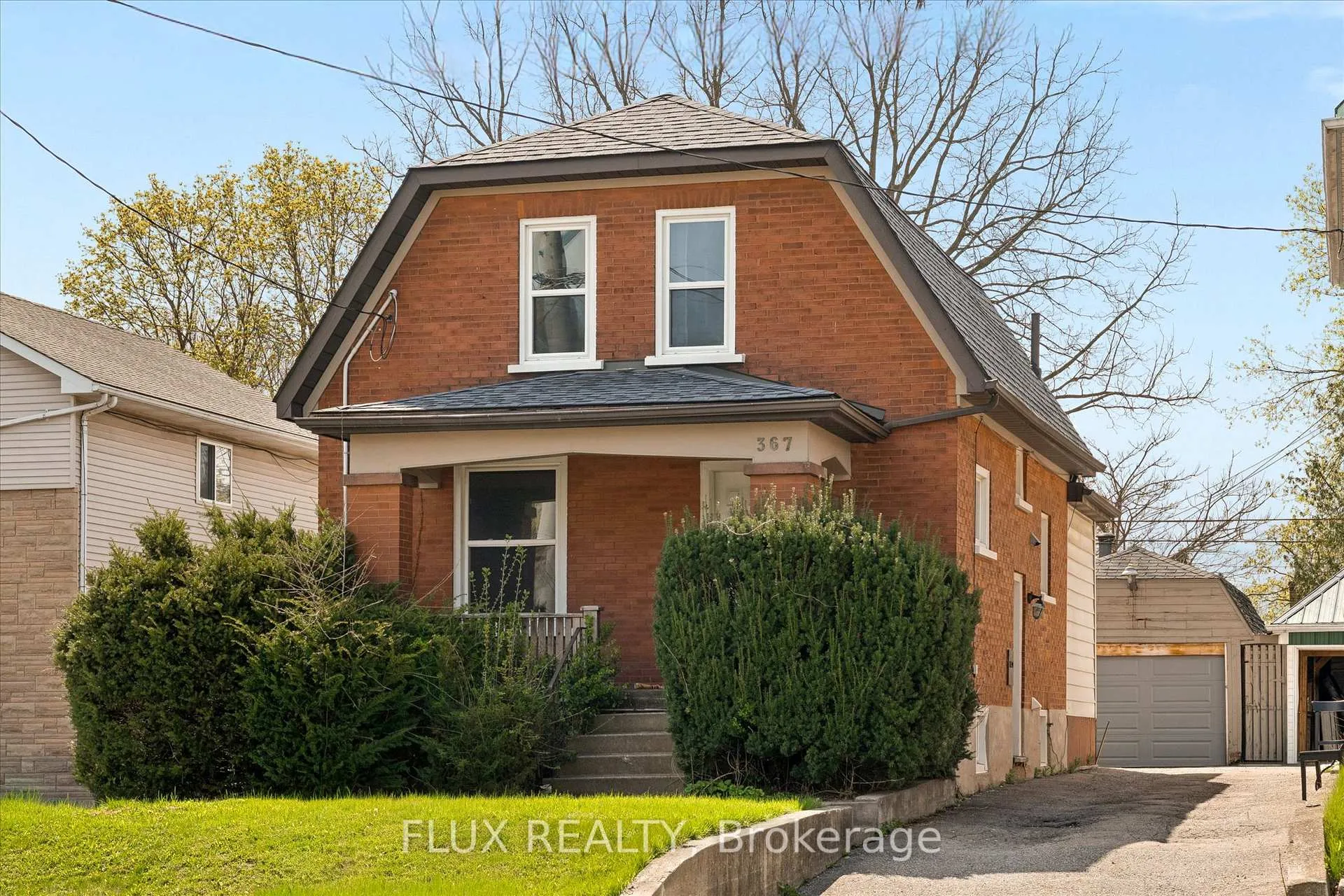 Photo 2 of 367 Victoria Street S, Kitchener, Cherry Hill — HOMEH