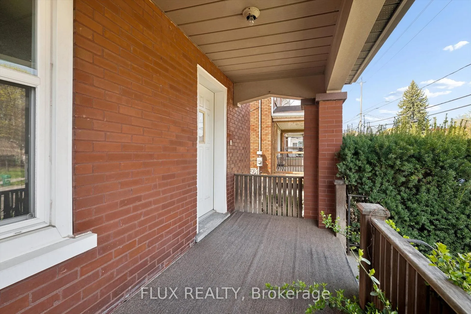 Photo 4 of 367 Victoria Street S, Kitchener, Cherry Hill — HOMEH