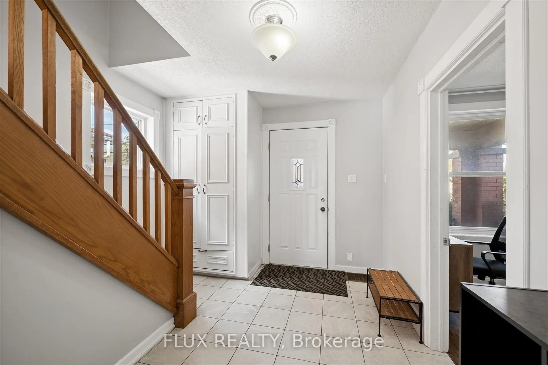 Photo 5 of 367 Victoria Street S, Kitchener, Cherry Hill — HOMEH