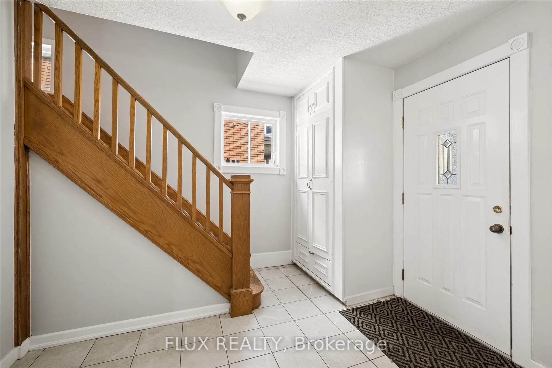 Photo 6 of 367 Victoria Street S, Kitchener, Cherry Hill — HOMEH