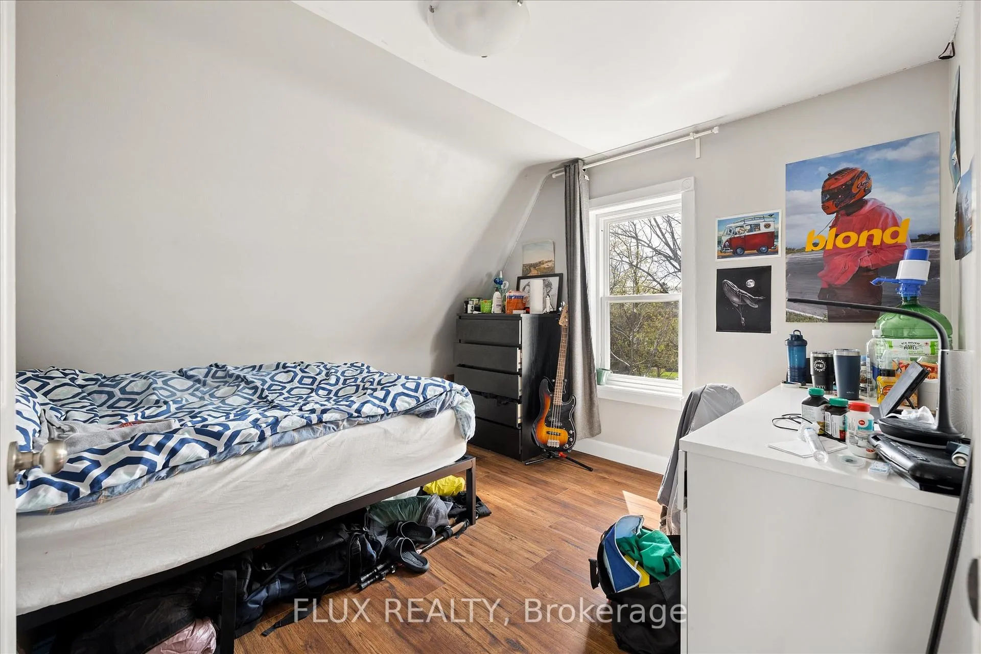 Photo 18 of 367 Victoria Street S, Kitchener, Cherry Hill — HOMEH