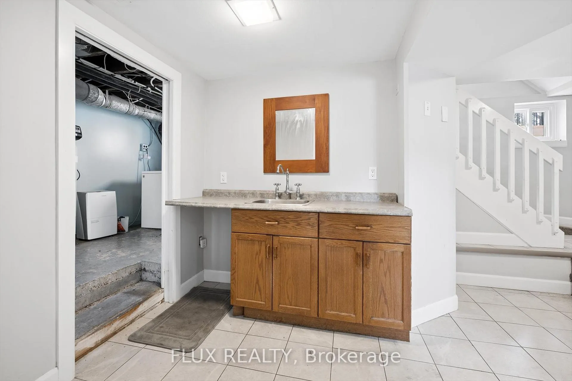 Photo 22 of 367 Victoria Street S, Kitchener, Cherry Hill — HOMEH