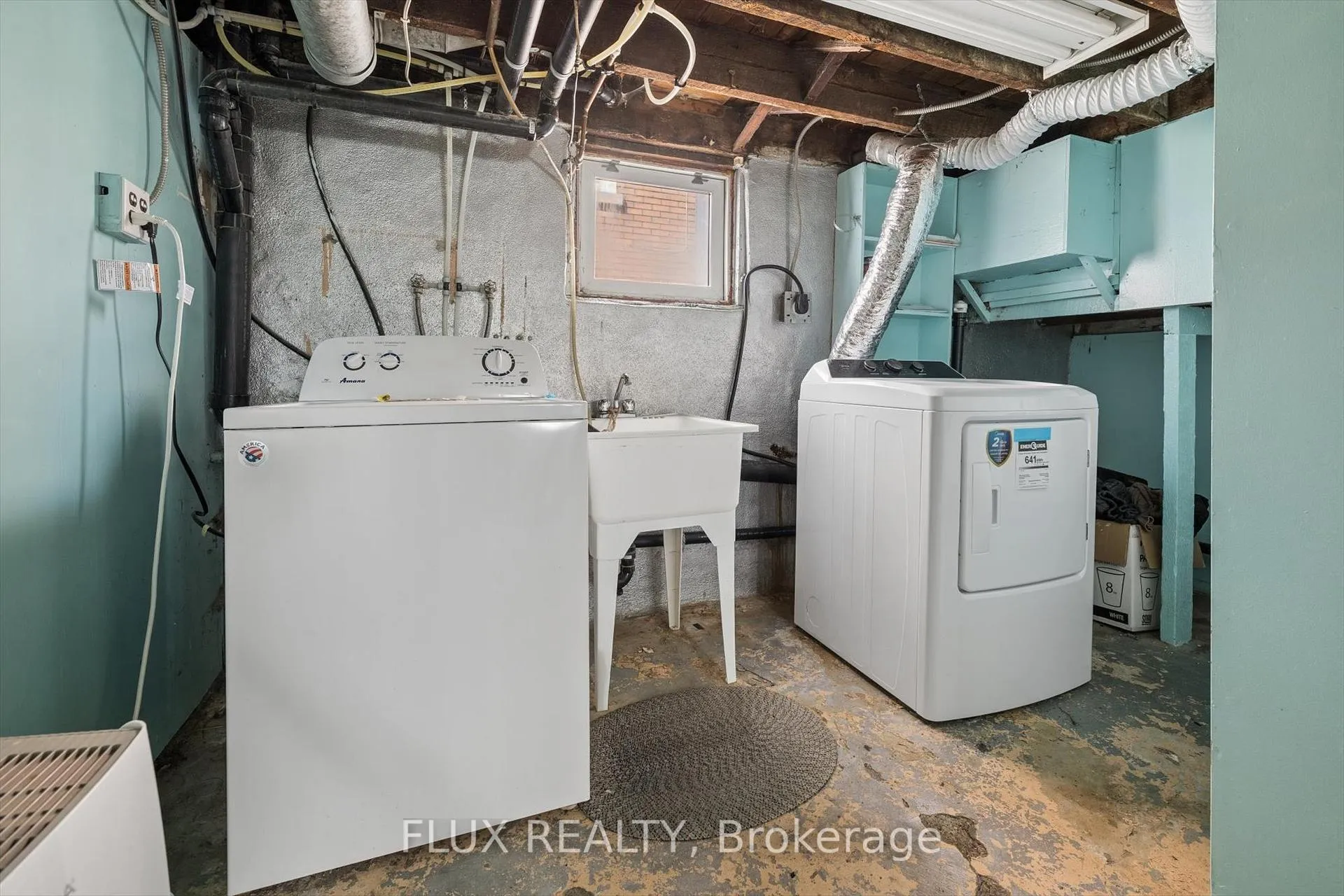 Photo 25 of 367 Victoria Street S, Kitchener, Cherry Hill — HOMEH