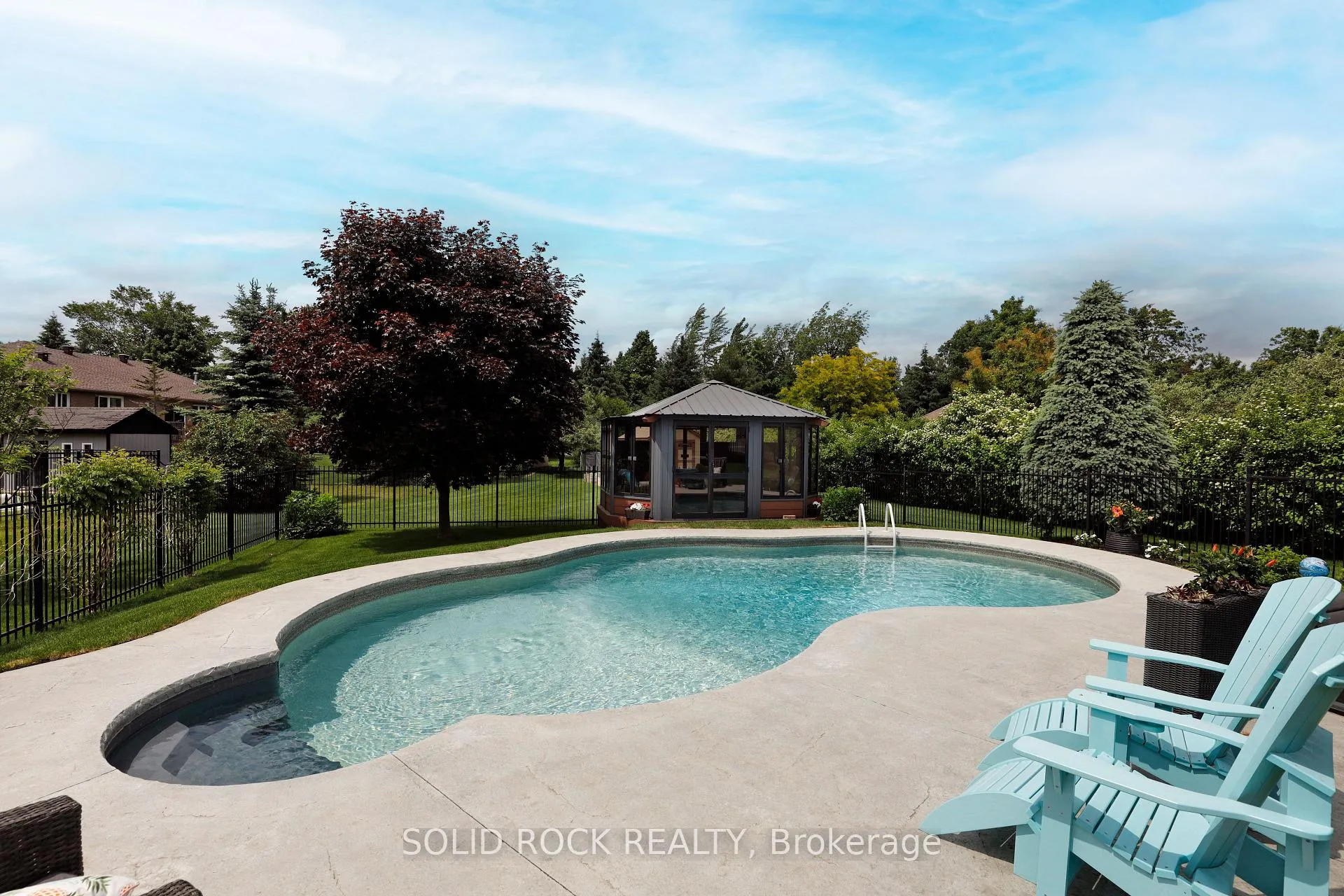 Photo 3 of 6541 Blossom Trail Drive, Ottawa, Greely — HOMEH