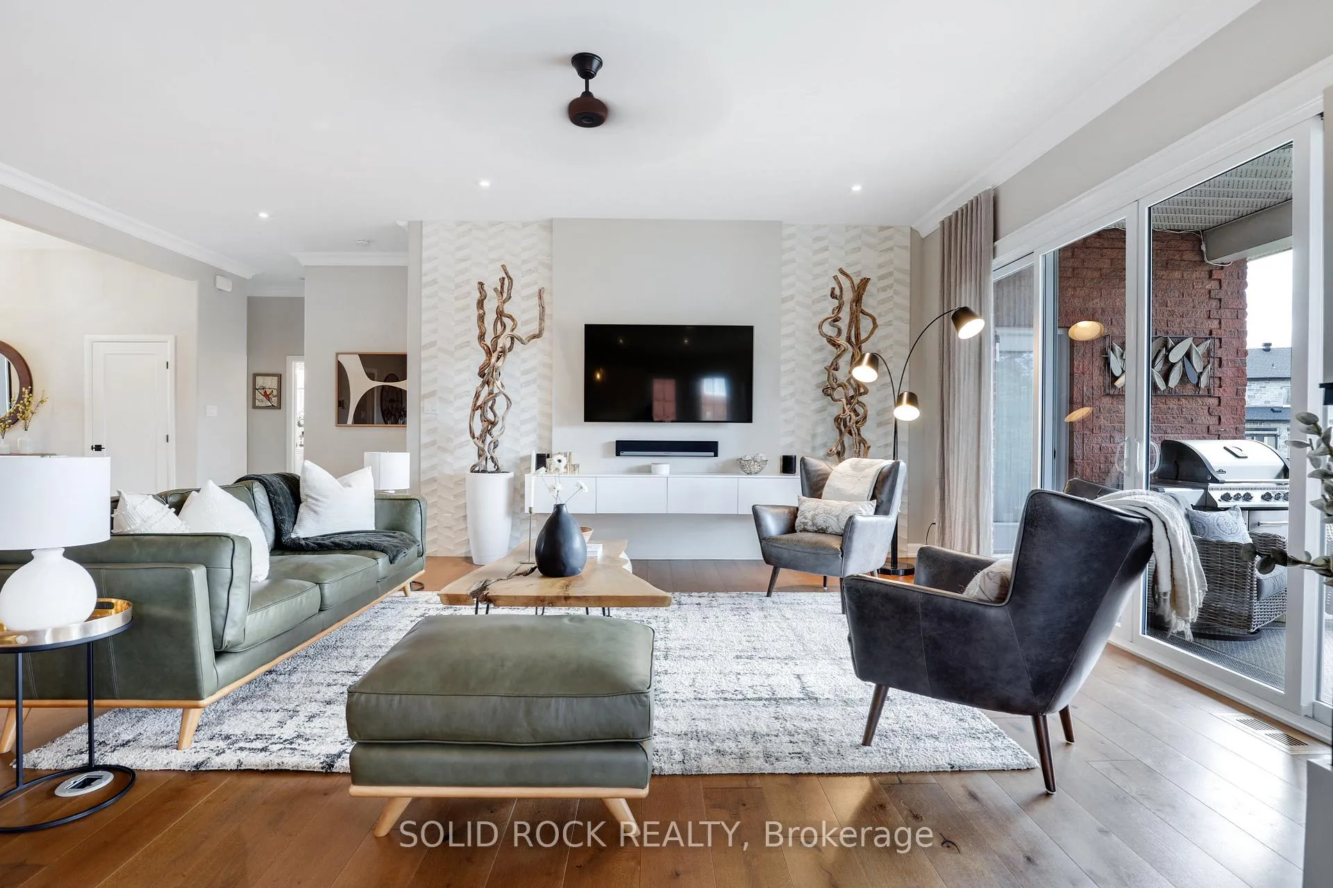Photo 8 of 6541 Blossom Trail Drive, Ottawa, Greely — HOMEH