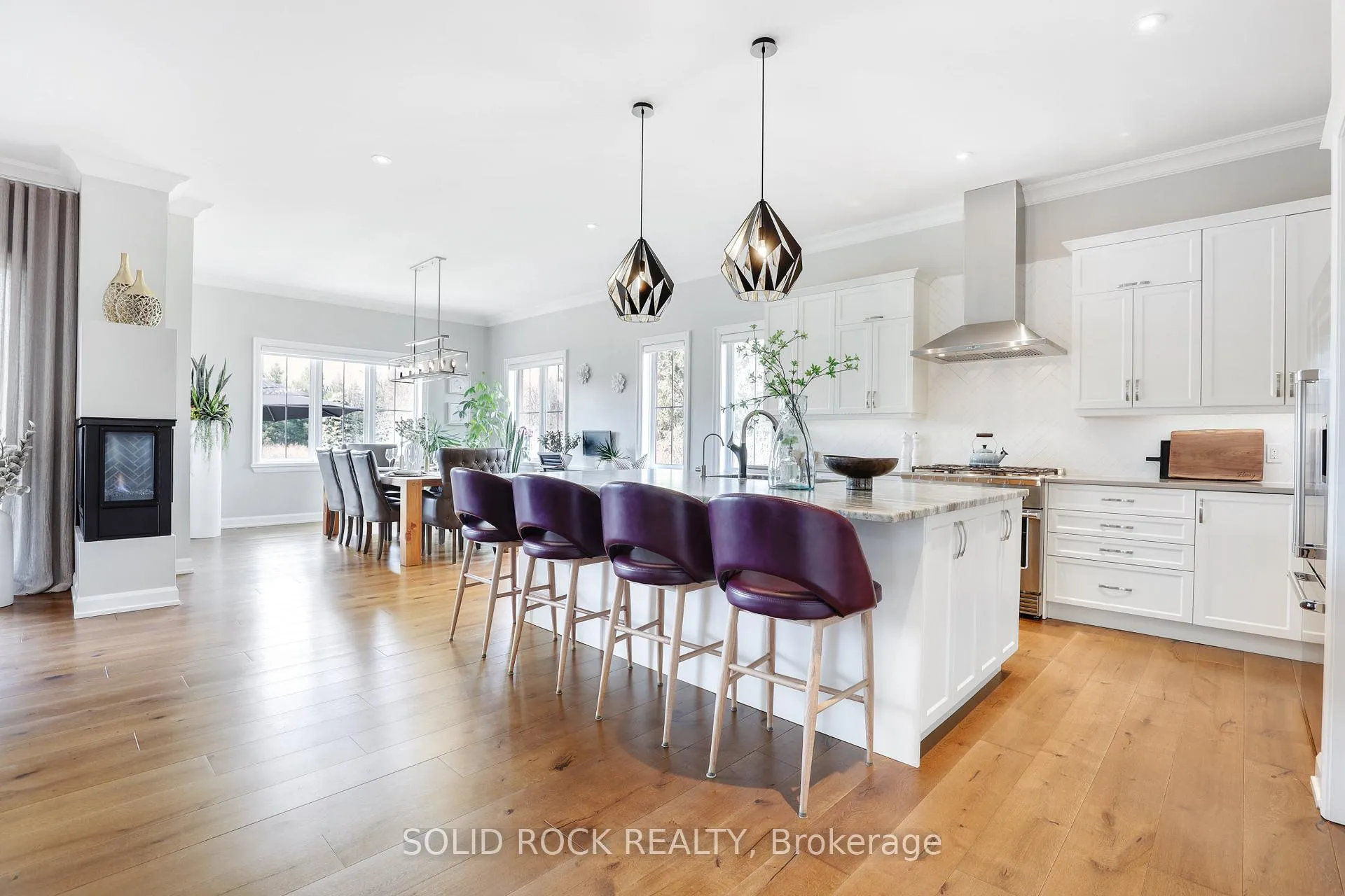 Photo 10 of 6541 Blossom Trail Drive, Ottawa, Greely — HOMEH
