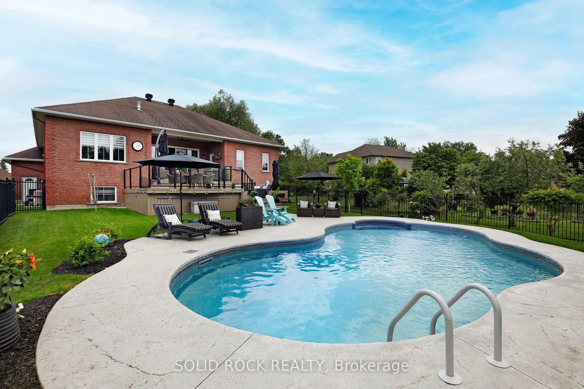 Photo 36 of 6541 Blossom Trail Drive, Ottawa, Greely — HOMEH