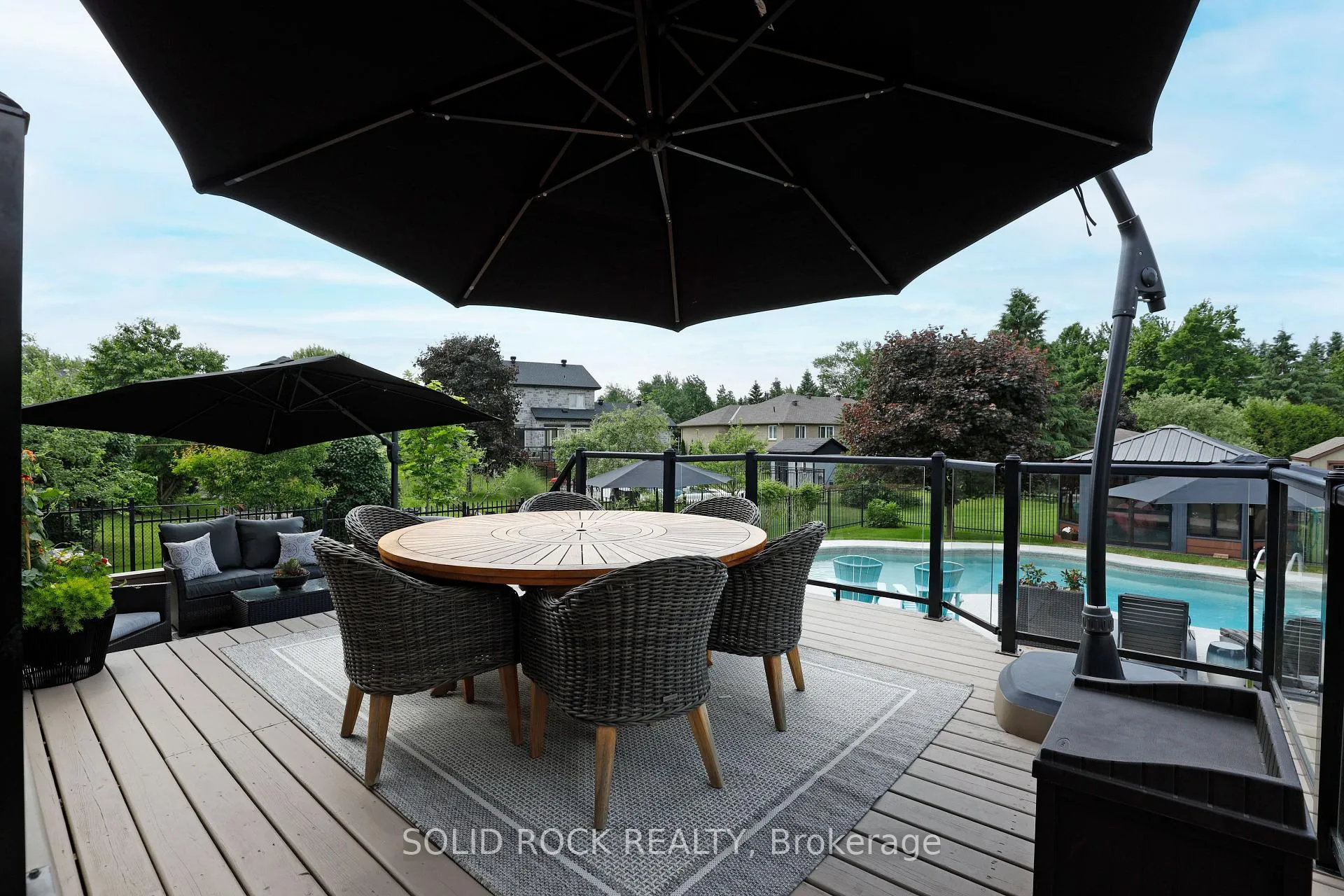 Photo 39 of 6541 Blossom Trail Drive, Ottawa, Greely — HOMEH
