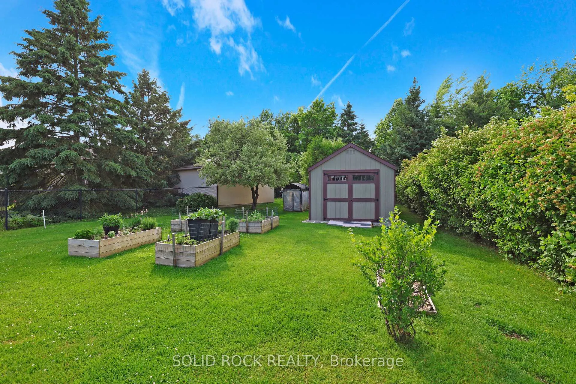Photo 43 of 6541 Blossom Trail Drive, Ottawa, Greely — HOMEH