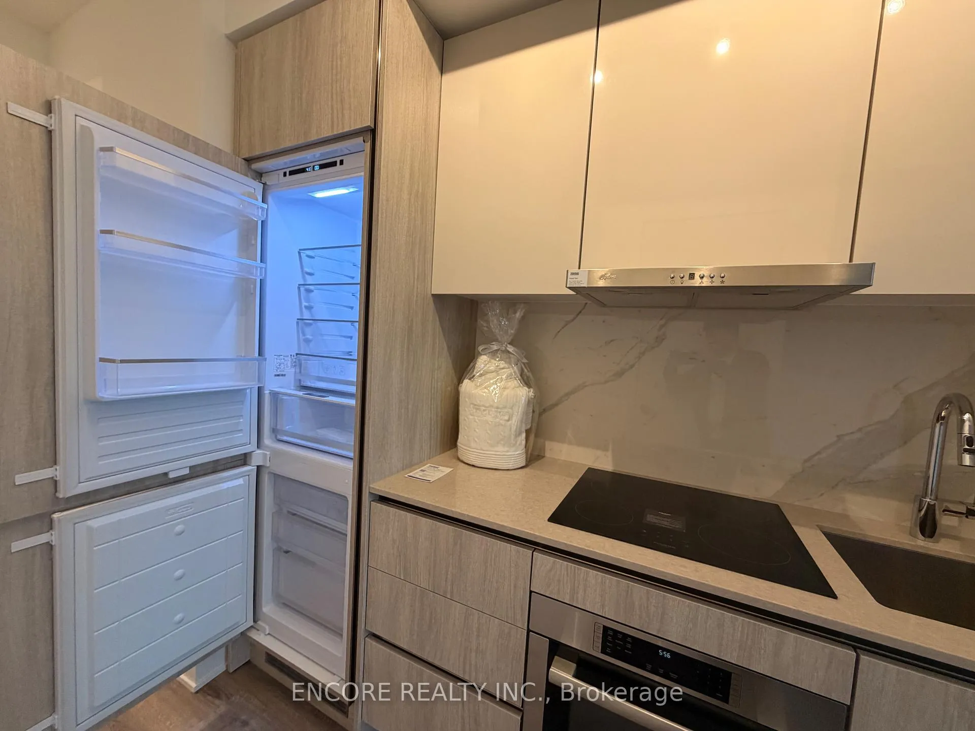 Photo 1 of Unit 4002, 180 Front Street E, Toronto, Moss Park — HOMEH