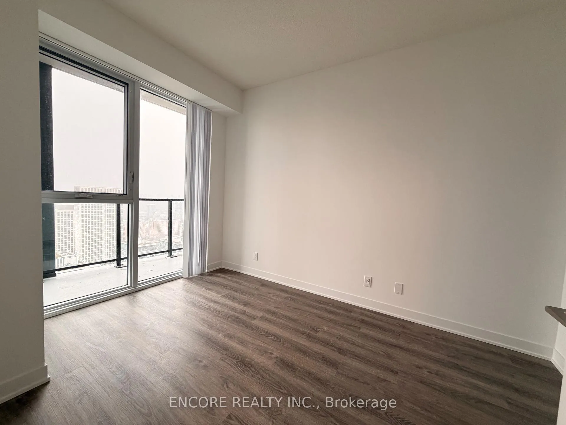 Photo 3 of Unit 4002, 180 Front Street E, Toronto, Moss Park — HOMEH
