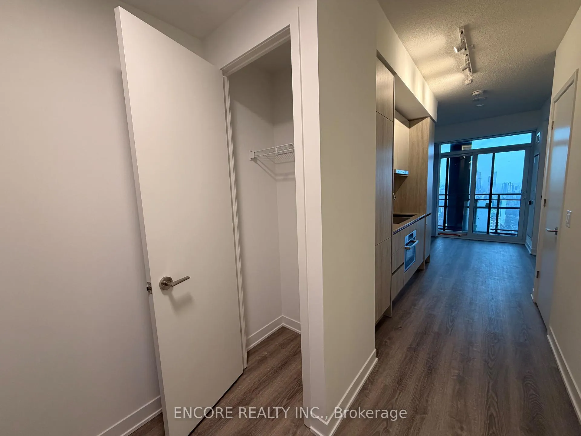 Photo 5 of Unit 4002, 180 Front Street E, Toronto, Moss Park — HOMEH