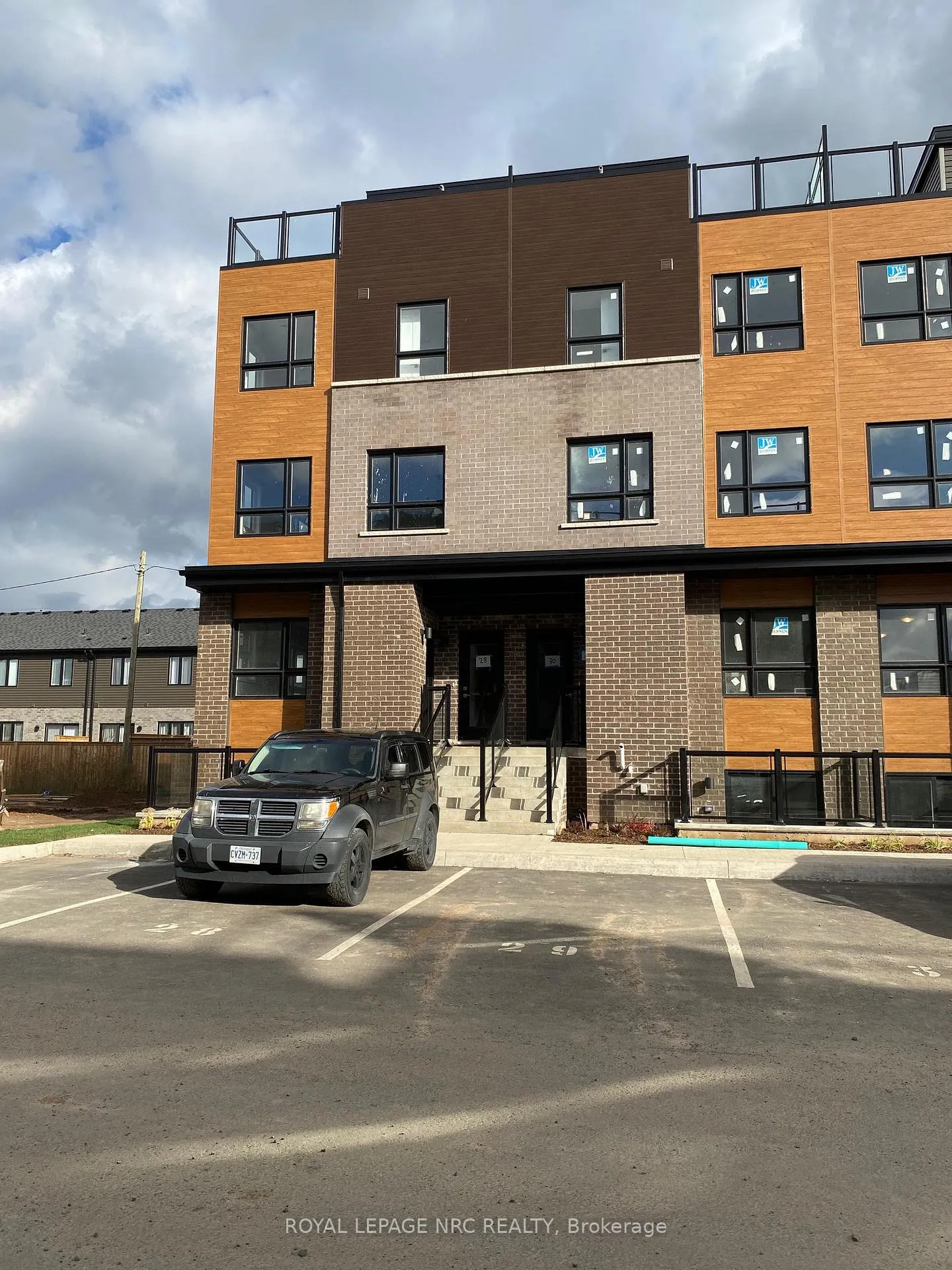 Photo 1 of Unit 28, 6705 Cropp Street, Niagara Falls, Morrison — HOMEH