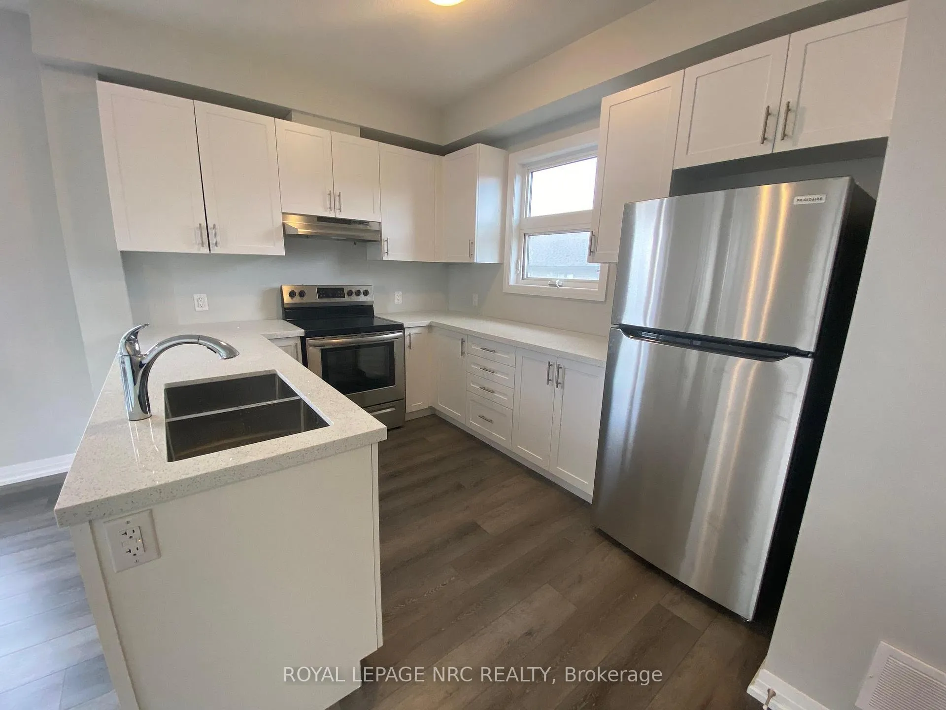 Photo 3 of Unit 28, 6705 Cropp Street, Niagara Falls, Morrison — HOMEH