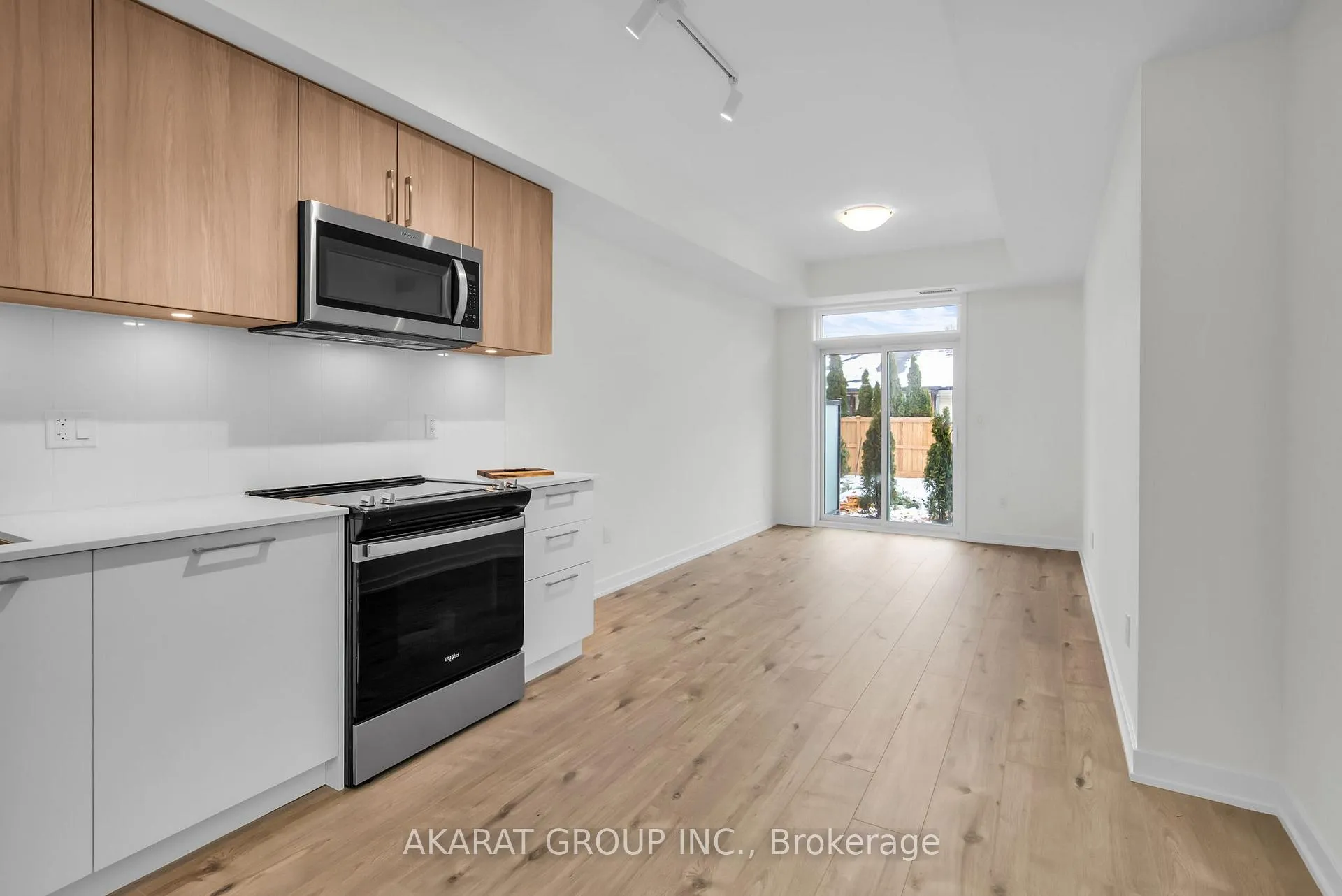 Photo 7 of Unit 13, 498 Plains Road E, Burlington, LaSalle — HOMEH