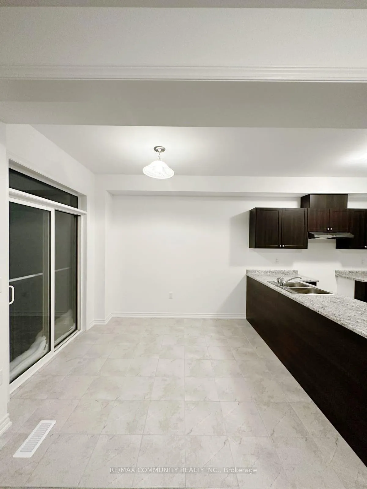 Photo 5 of 100 Stocks Avenue, Southgate — HOMEH