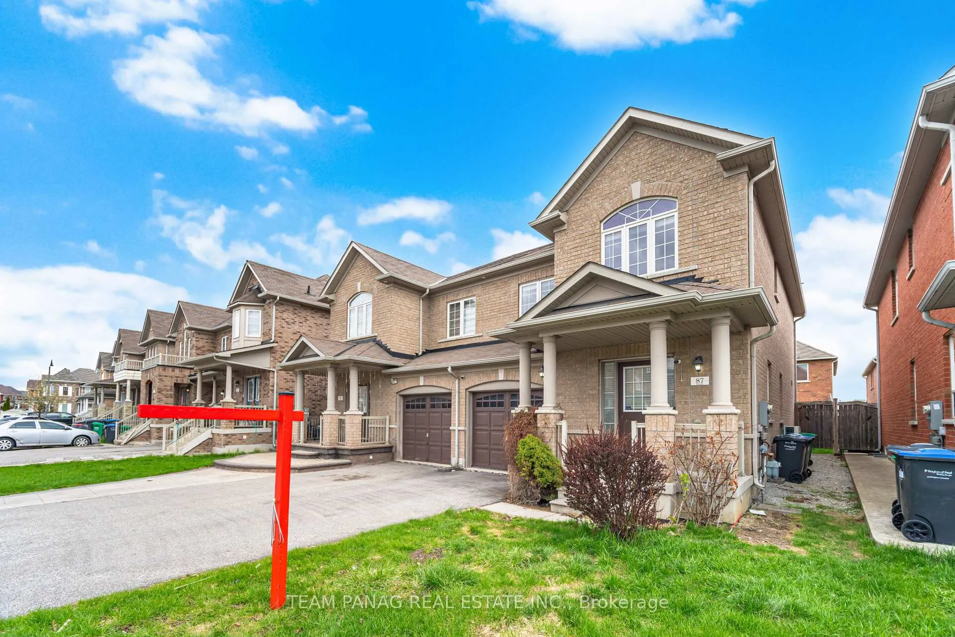 Photo 3 of 87 Sleightholme Crescent, Brampton, Bram East — HOMEH