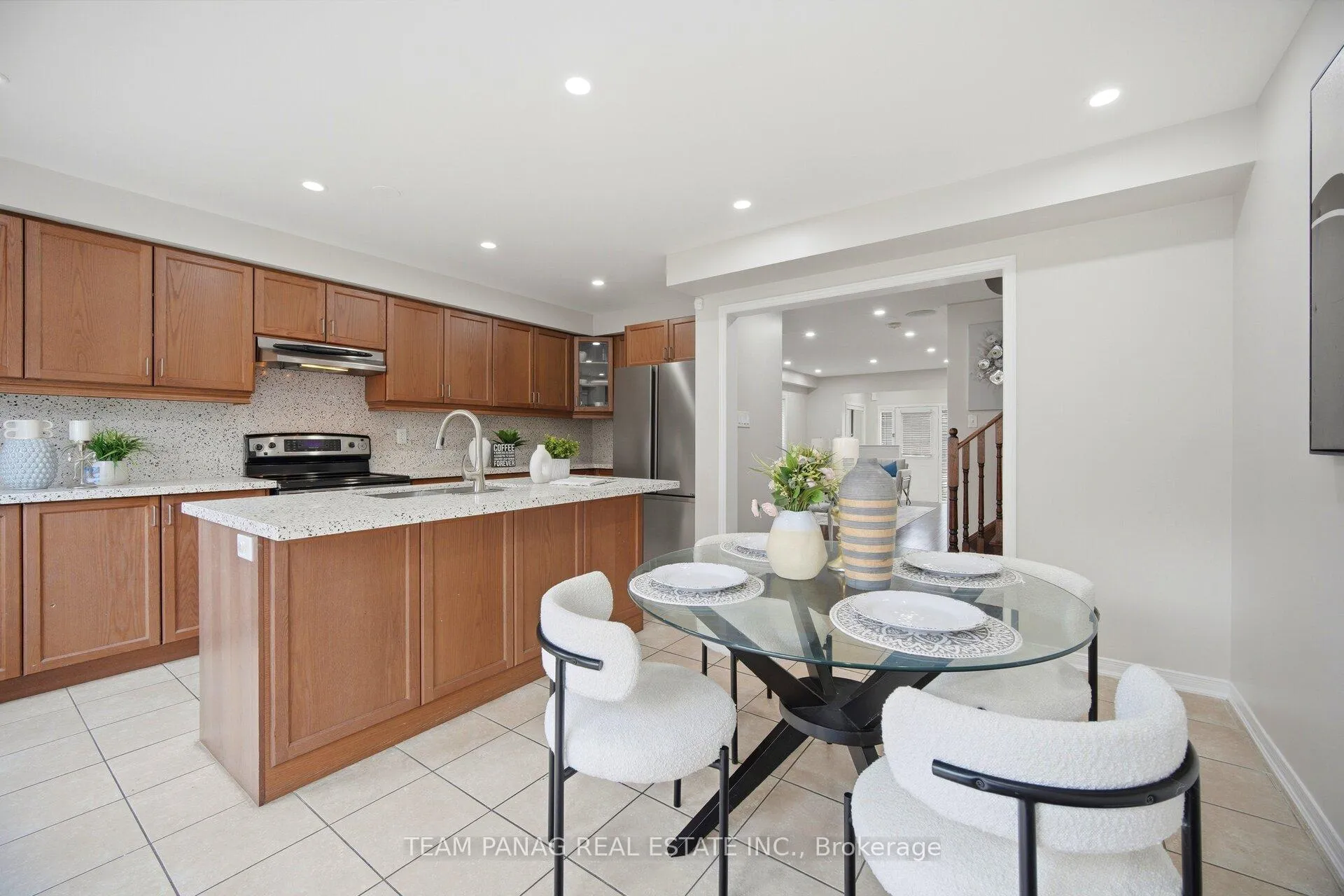 Photo 14 of 87 Sleightholme Crescent, Brampton, Bram East — HOMEH