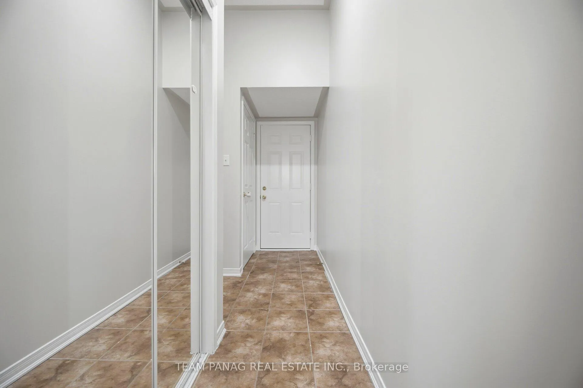 Photo 16 of 87 Sleightholme Crescent, Brampton, Bram East — HOMEH